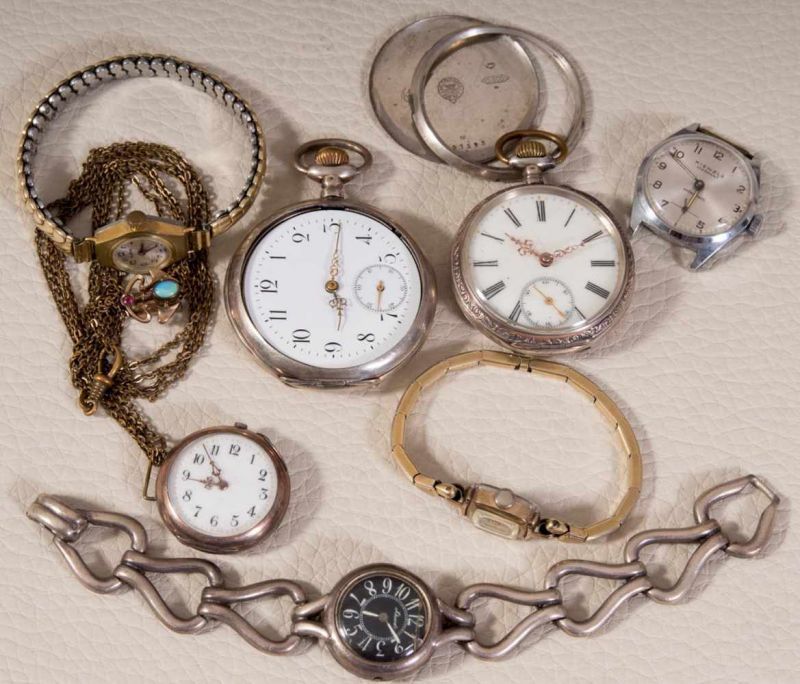 7teiliges Konvolut alter/antiker Uhren. Bestehend aus 4 Armband- & 3 Taschenuhren. Teilweise Silber. - Image 6 of 14