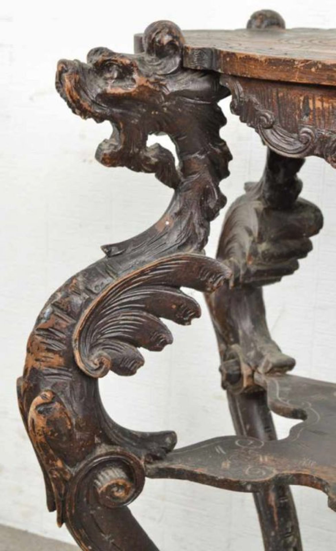 Etageren-Tischchen im Stil der italienischen Renaissance, wohl 18. oder 19. Jhd. Oppulent - Image 2 of 28