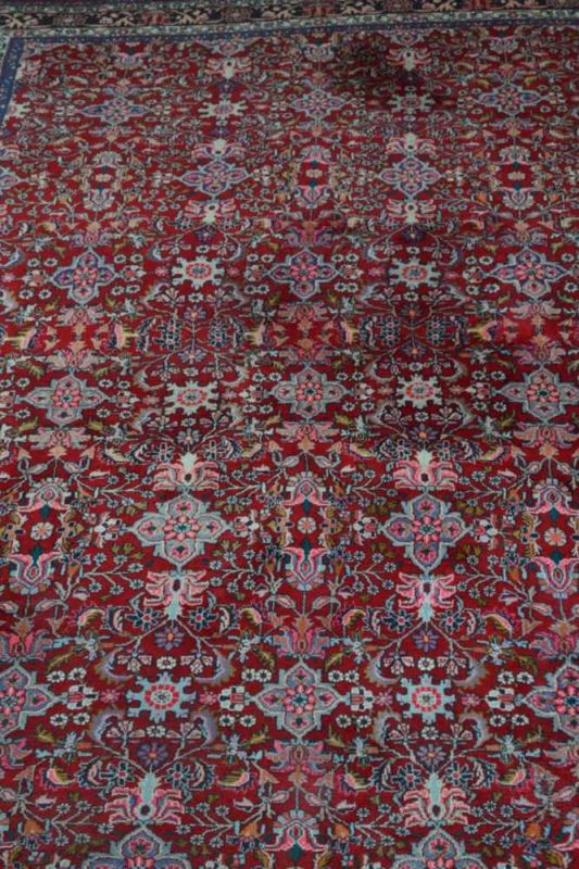 Iranisches Zwischenmaß, ca. 216 x 306 cm. Guter Erhalt. Rotgrundig. - Image 2 of 9