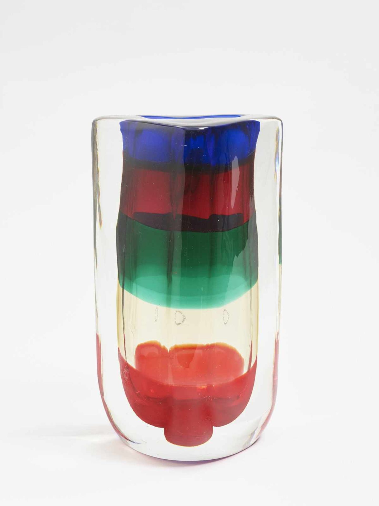 VASE 'FASCE SOMMERSO' Murano, Venini & C., 1992, Fulvio Bianconi Dickwandiges Überfangglas.