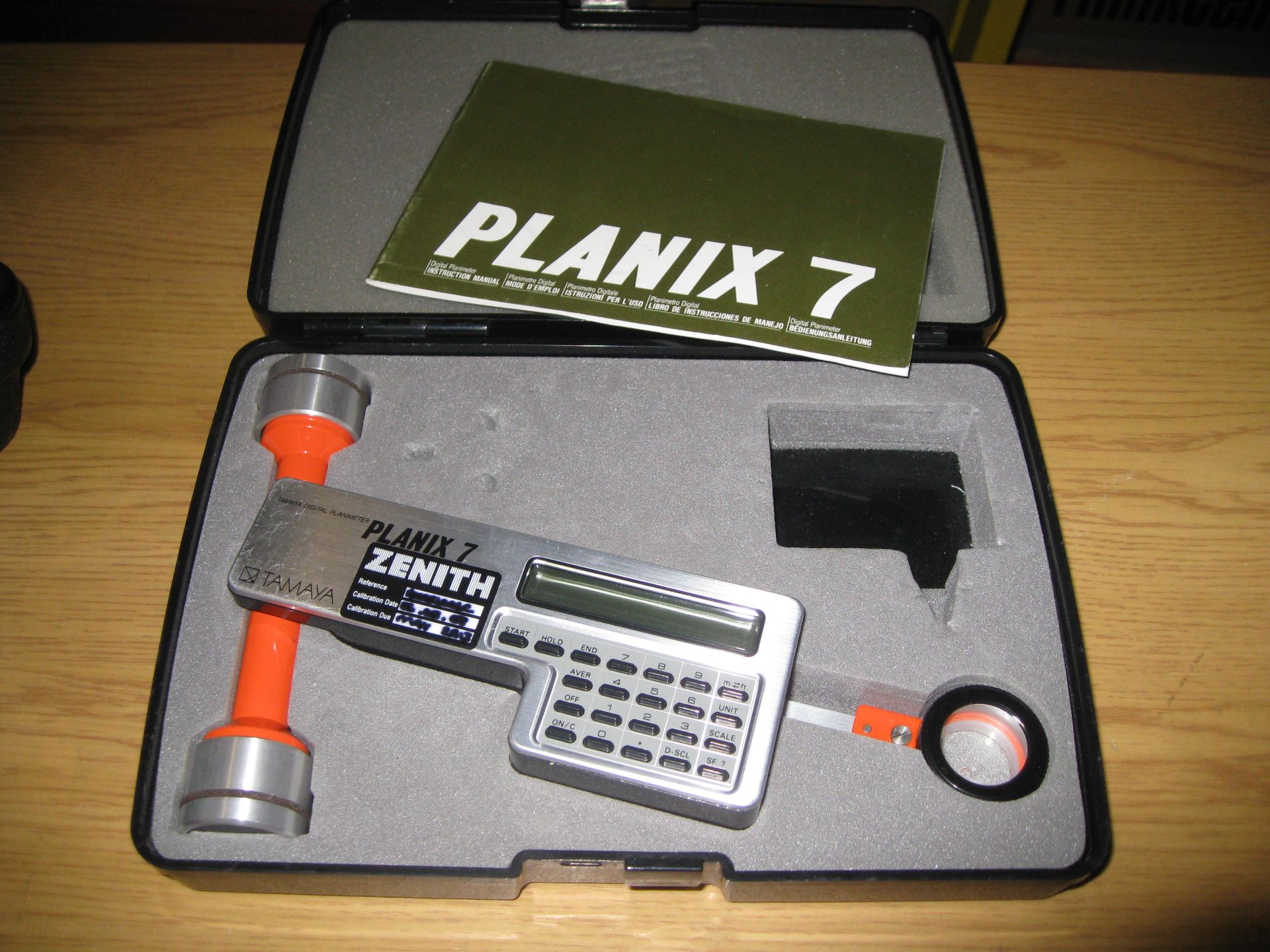 PLANIX 7 TAMAYA DIGITAL PLANIMETER. CASE. SEE PHOTO'S