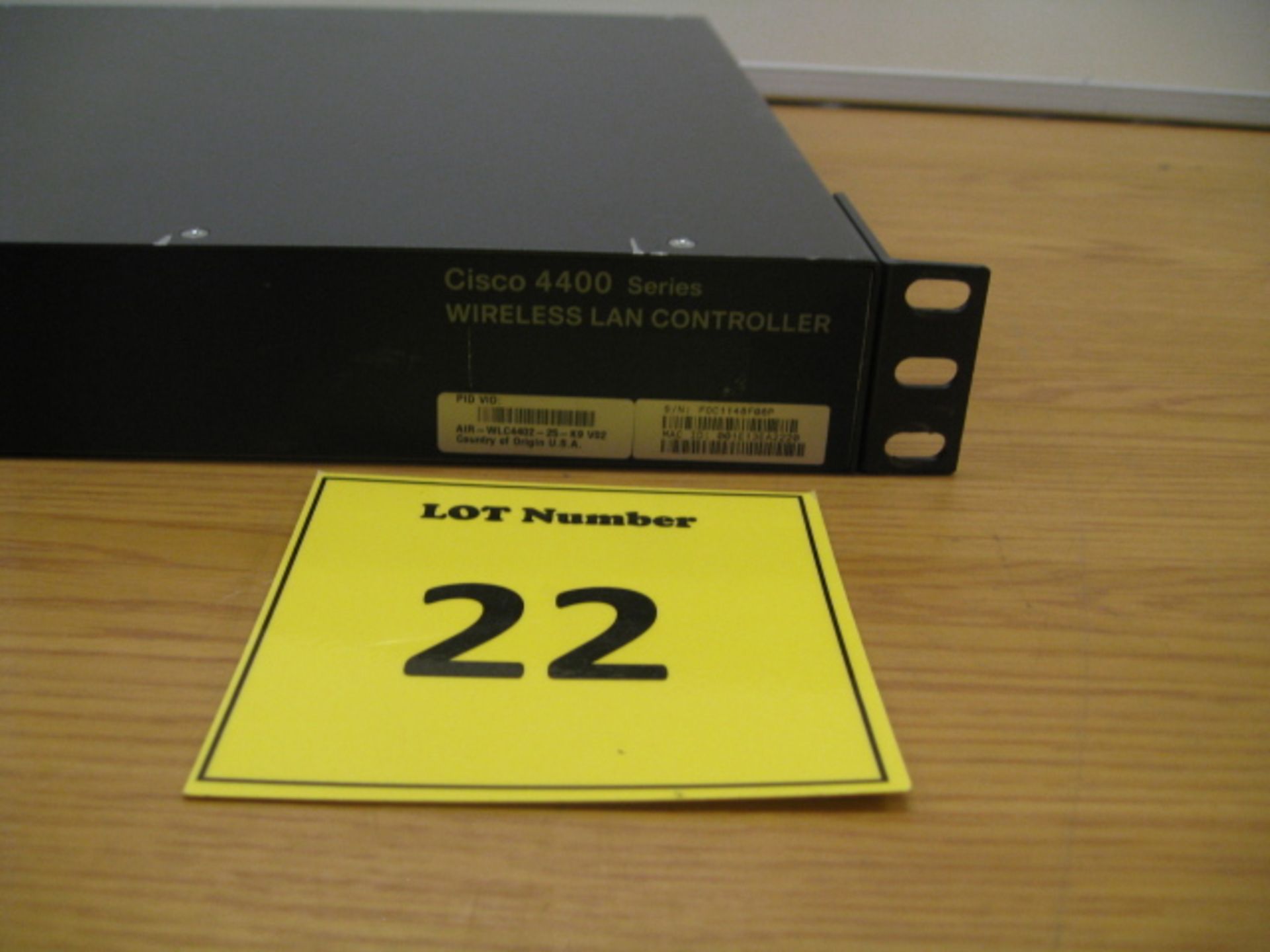 CISCO 4400 SERIES WIRELESS LAN CONTROLLER. MODEL AIR-WLC4402-25-K9 V02 - Image 2 of 2