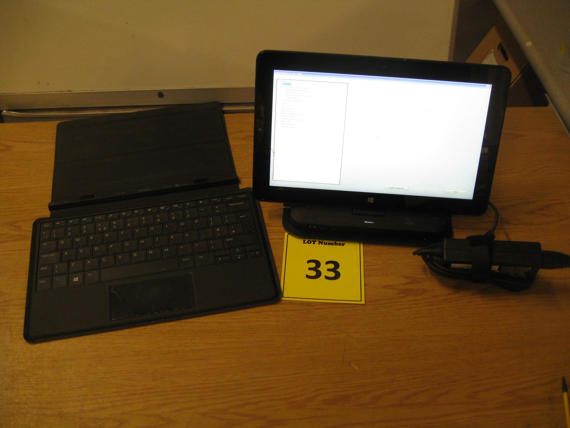 DELL VENUE i5 TABLET COMPUTER. PART NO II 7139. CORE i5 1.6GHZ PROCESSOR, 4GB RAM, NO HDD, WITH - Image 2 of 5