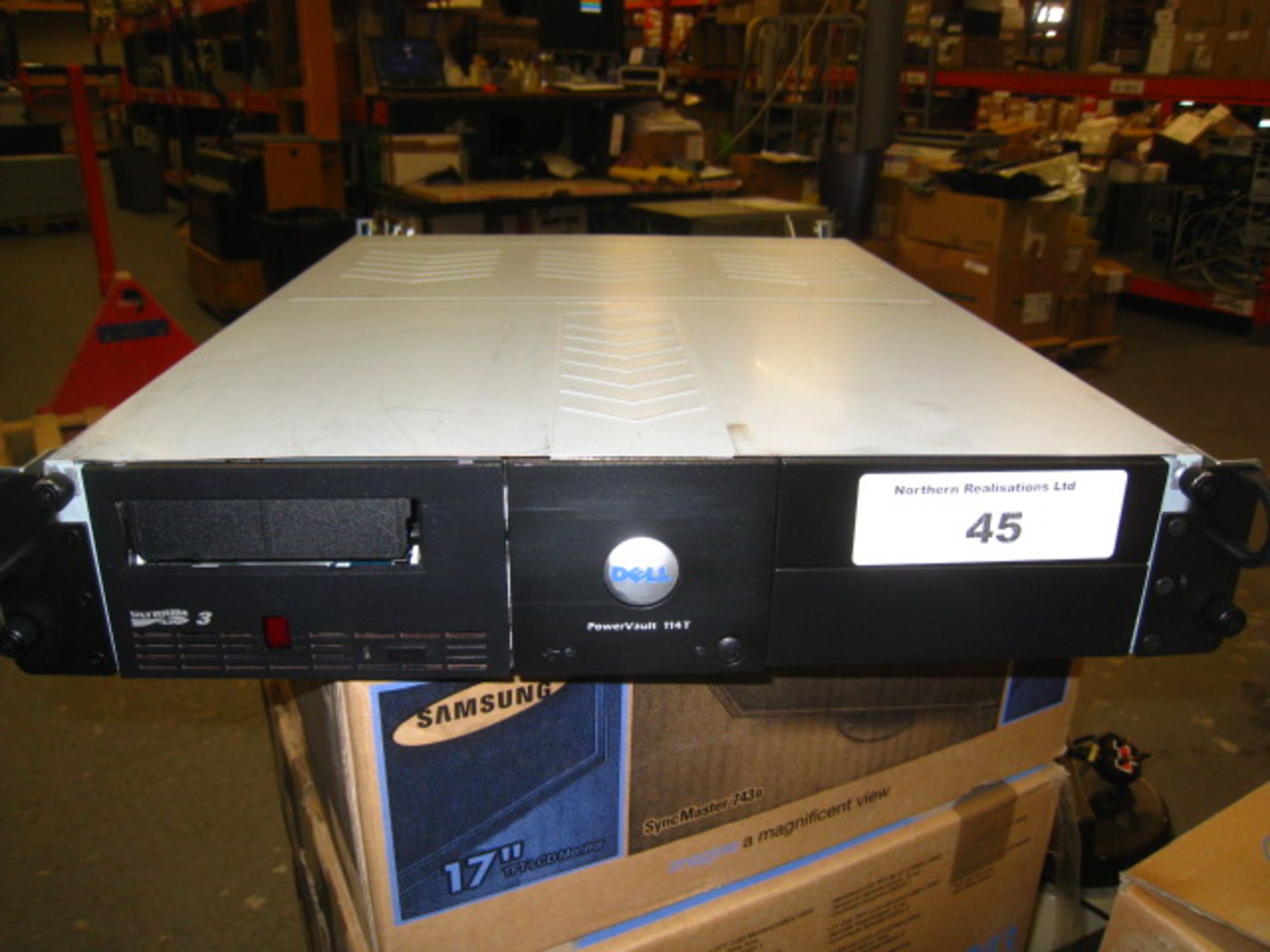 DELL POWERVAULT 113T TAPE LIBRARY WITH ULTRIUM 3 LTO TAPE DRIVE (WITH RAILS)