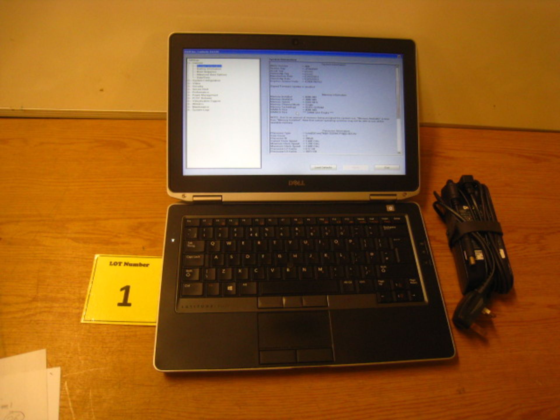 DELL LATITUDE E6330 LAPTOP. CORE i5 2.6GHZ PROCESSOR, 4GB RAM, 320GB HDD, DVDRW WITH PSU. WINDOWS