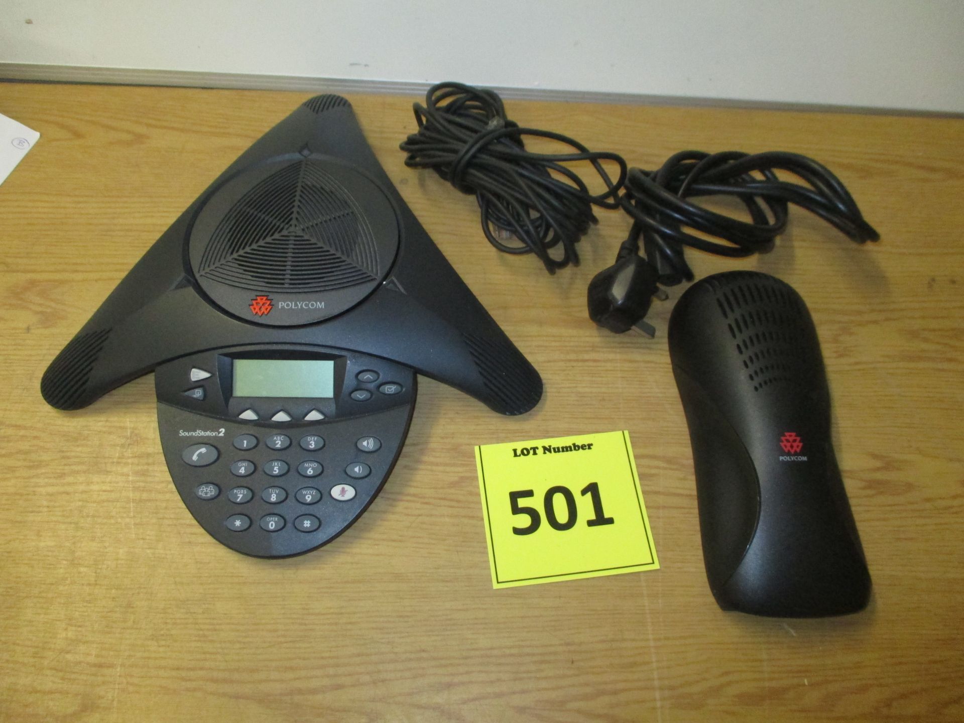 POLYCOM SOUNDSTATION 2 CONFERENCE PHONE WITH POLYCOM SOUNDSTATION 2 UNIVERSAL MODULE & CABLES.