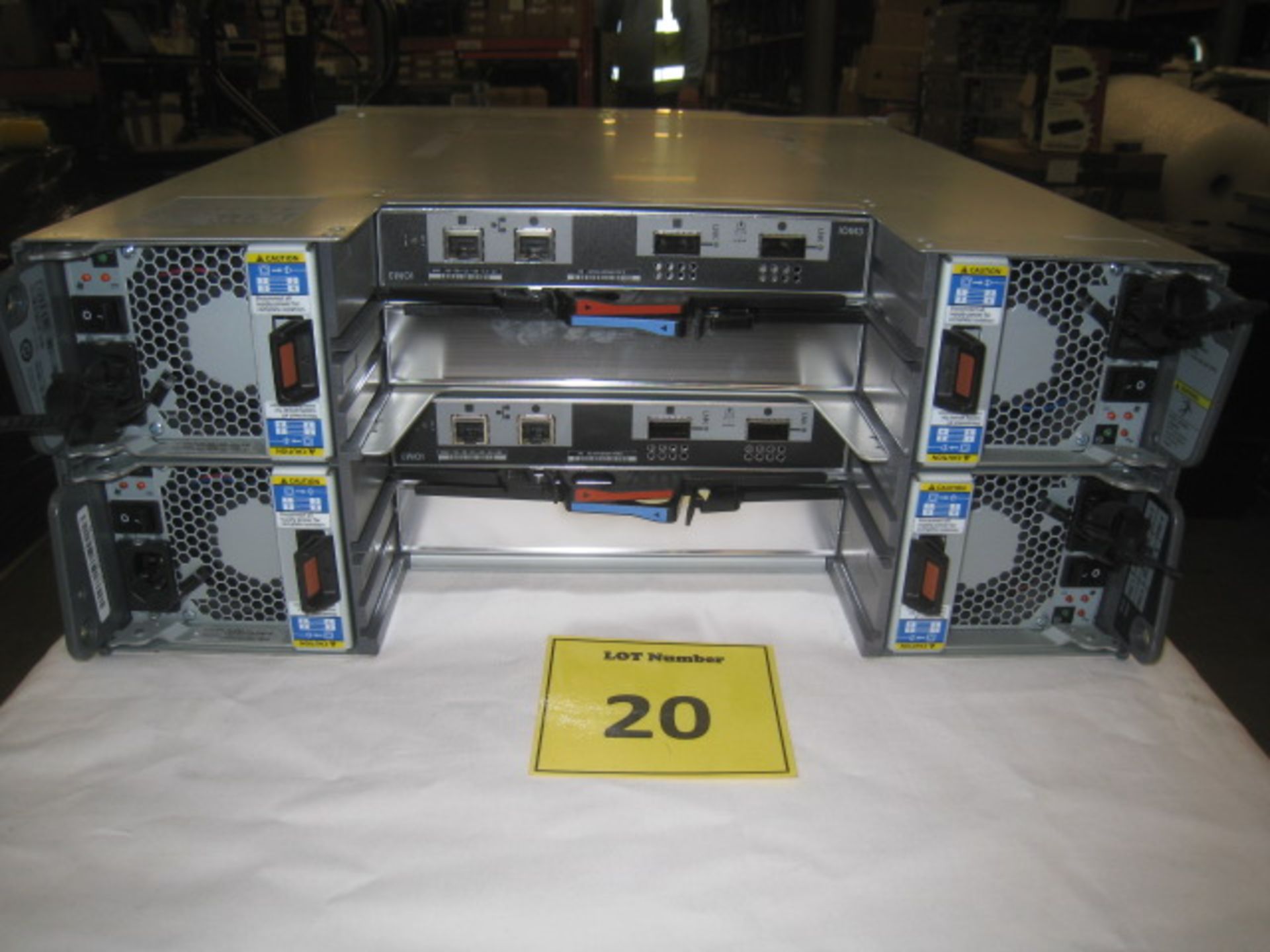 1 X NetApp NAJ-0801 24 Bay Hard Drive Storage Array with 2 x IOM3 Modules & 4 x Power Supplies. NO - Image 2 of 3