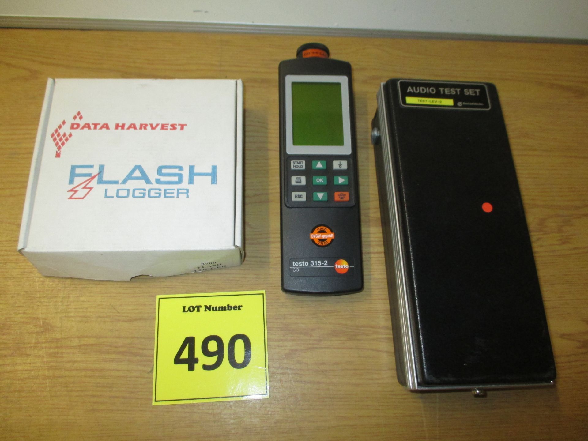 TEST EQUIPMENT. TESTO 315-2 CO WARNING/MEASURING INSTRUMENT, DATA HARVEST FLASH LOGGER BOXED WITH - Image 2 of 2