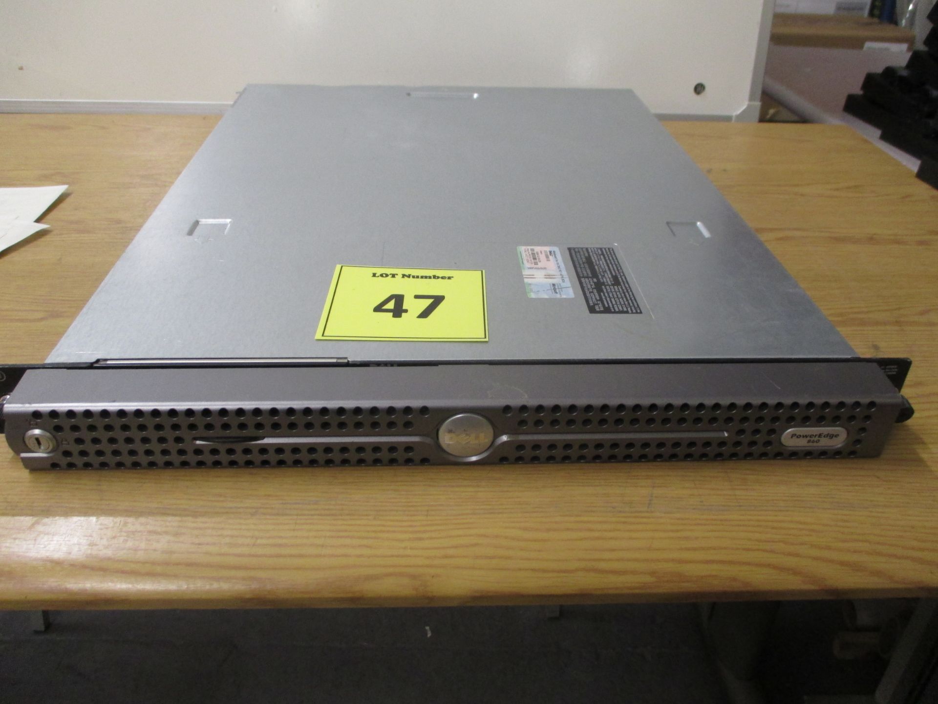 DELL POWEREDGE 860 1U RACKMOUNT FILE SERVER. QUAD CORE 2.13GHZ PROCESSOR, 4GB RAM, 2 X 73GB 3.5" SAS