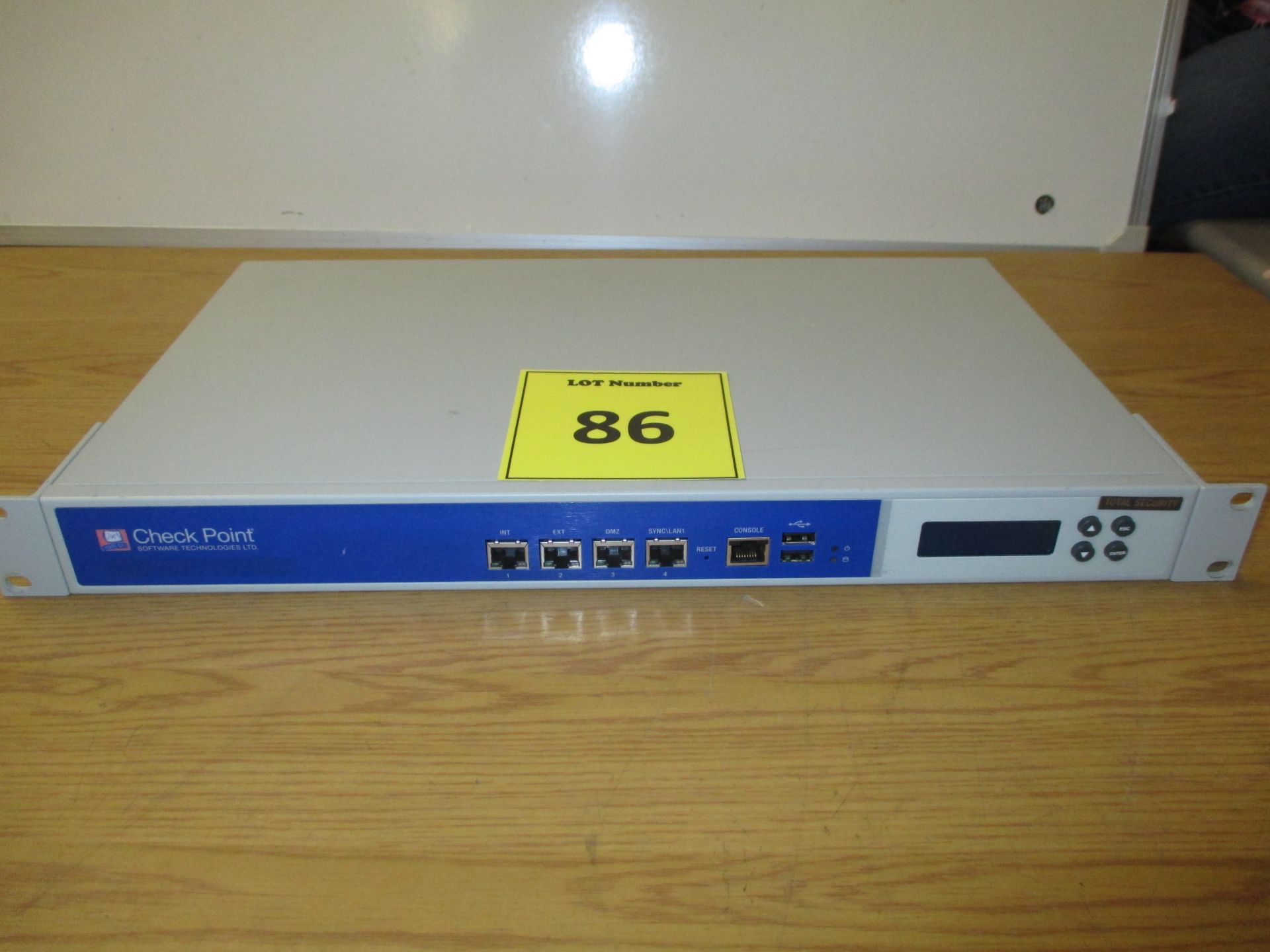 Check Point U-10 rackmount 4 Port VPN