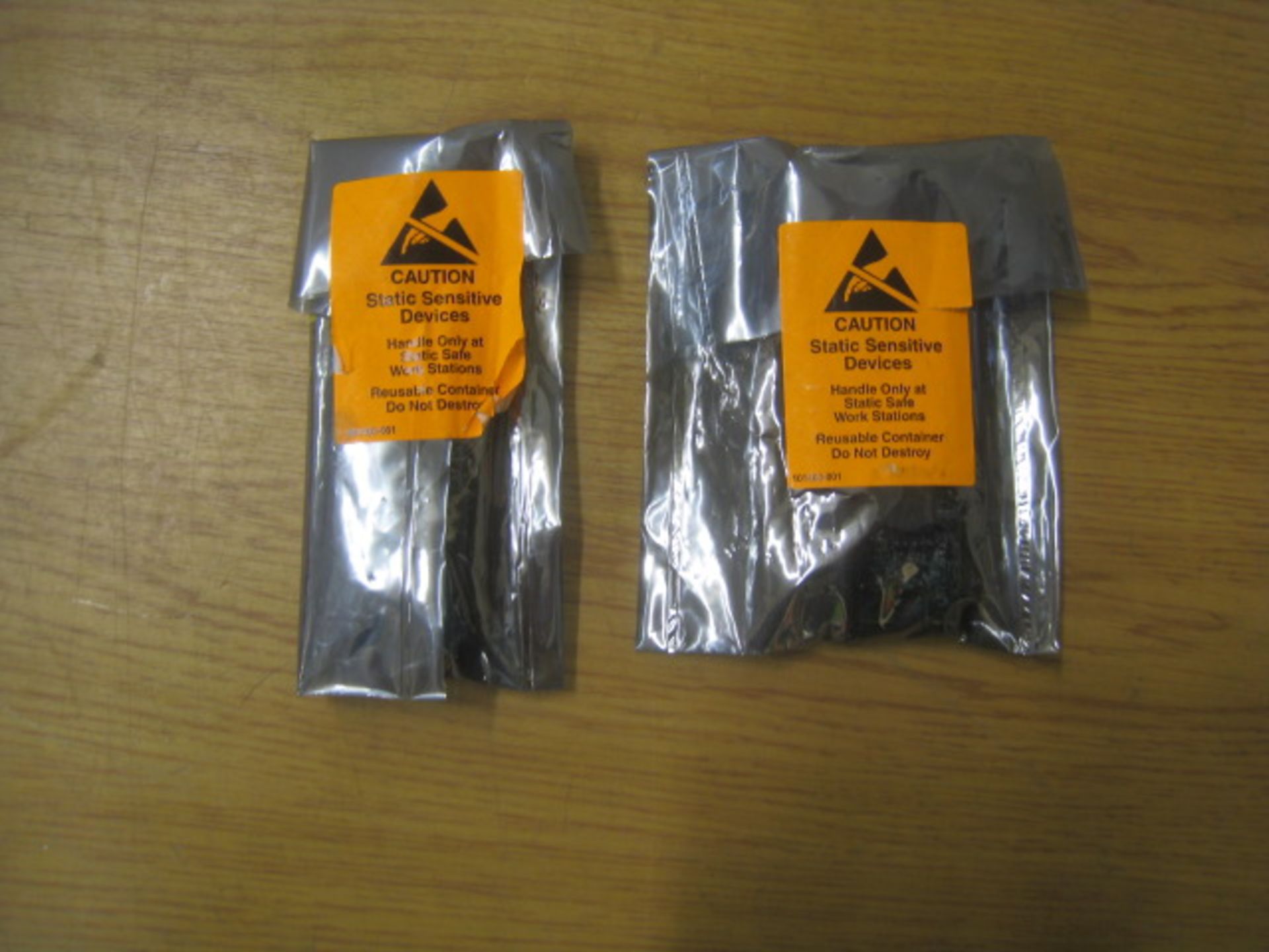 HP. 2 X 4.8V NI-MH RAID CONTROLLER BATTERY'S. HP P/N 460499-001 STILL SEALED IN ANTISTATIC BAGS