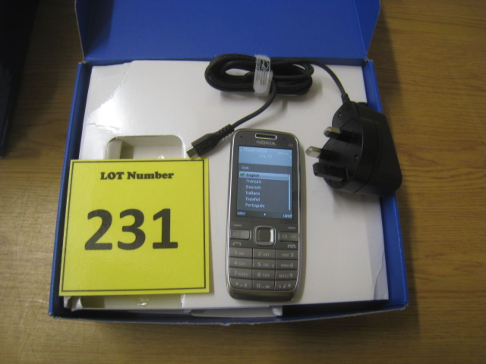 NOKIA E52 SMARTPHONE. WITH CHARGER, IN BOX