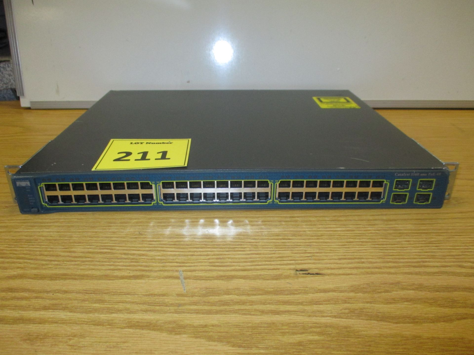 CISCO 3560 SERIES PoE 48 PORT NETWORK SWITCH. MODEL WS-3560-48PS-S