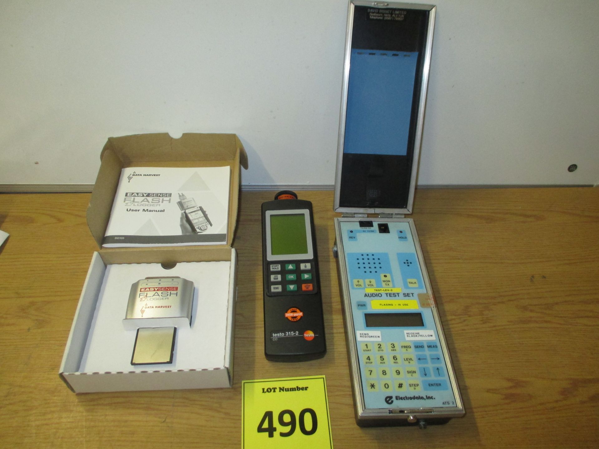 TEST EQUIPMENT. TESTO 315-2 CO WARNING/MEASURING INSTRUMENT, DATA HARVEST FLASH LOGGER BOXED WITH