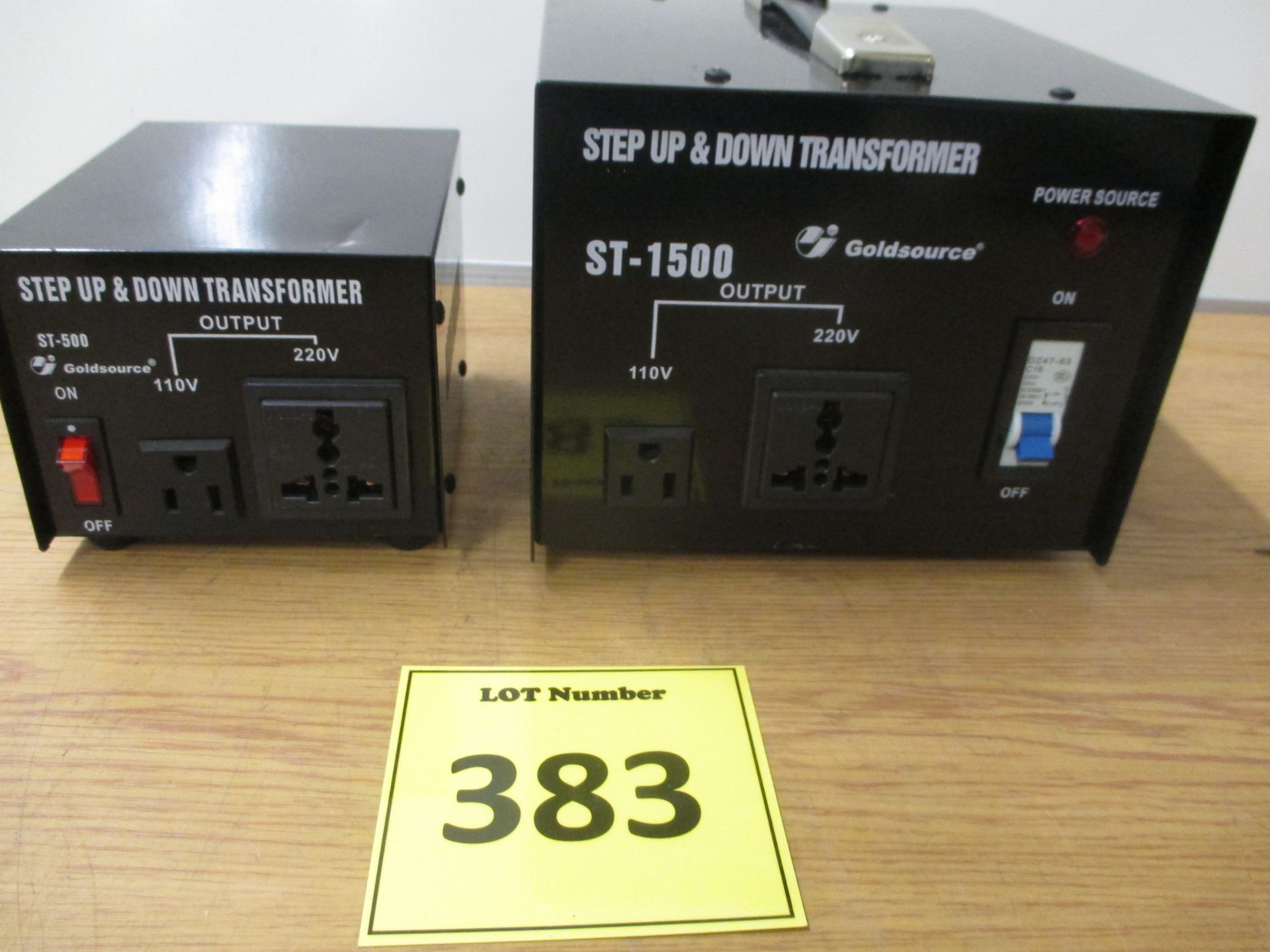 2 X GOLDSOURCE STEP UP AND DOWN TRANSFORMERS. 1 X MODEL ST-500 OUTPUT 110 TO 220 VOLTS. & 1 X