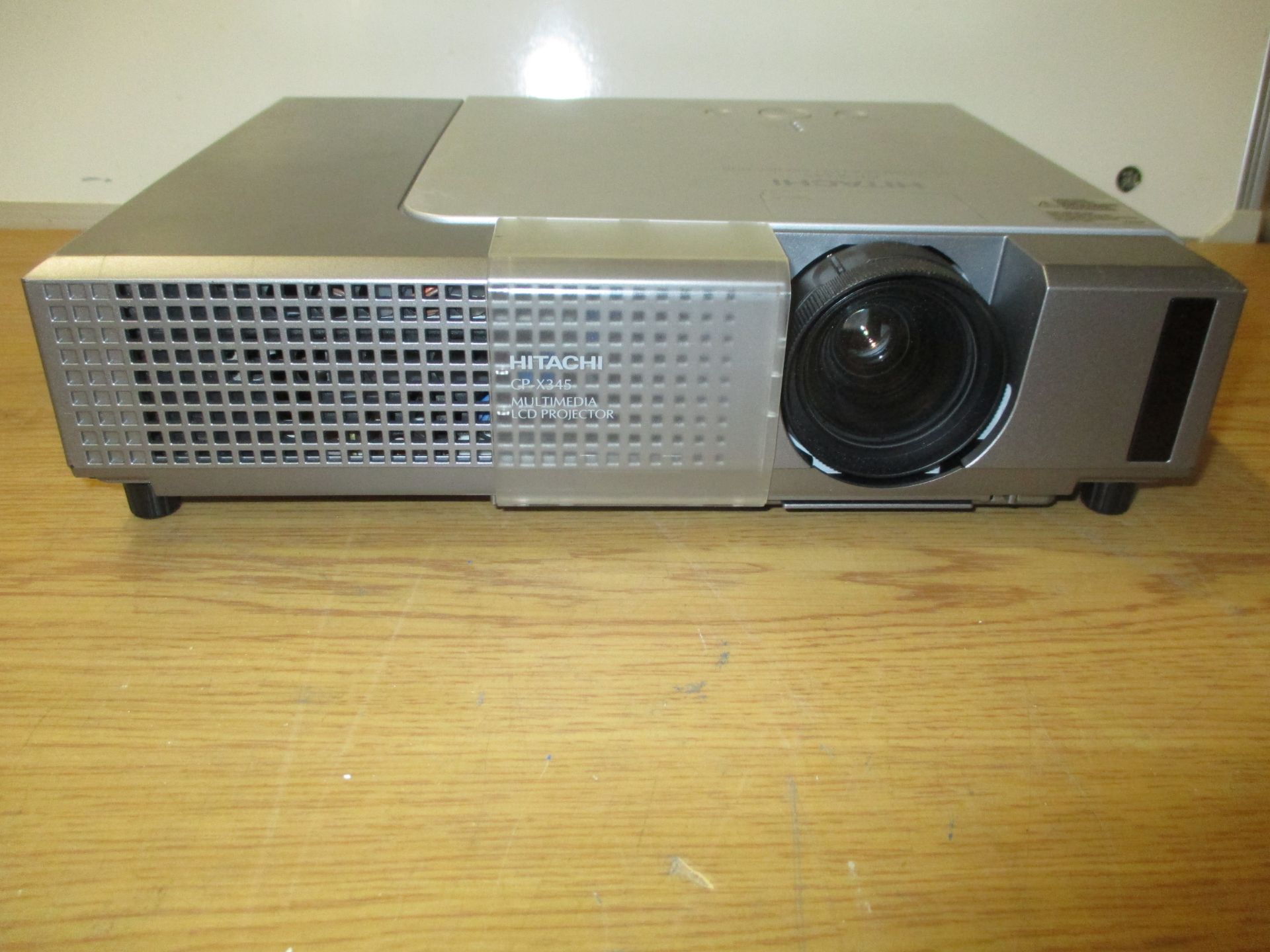 HITACHI CP-X345 MULTIMEDIA LCD PROJECTOR. SHOWING 437 LAMP HOURS