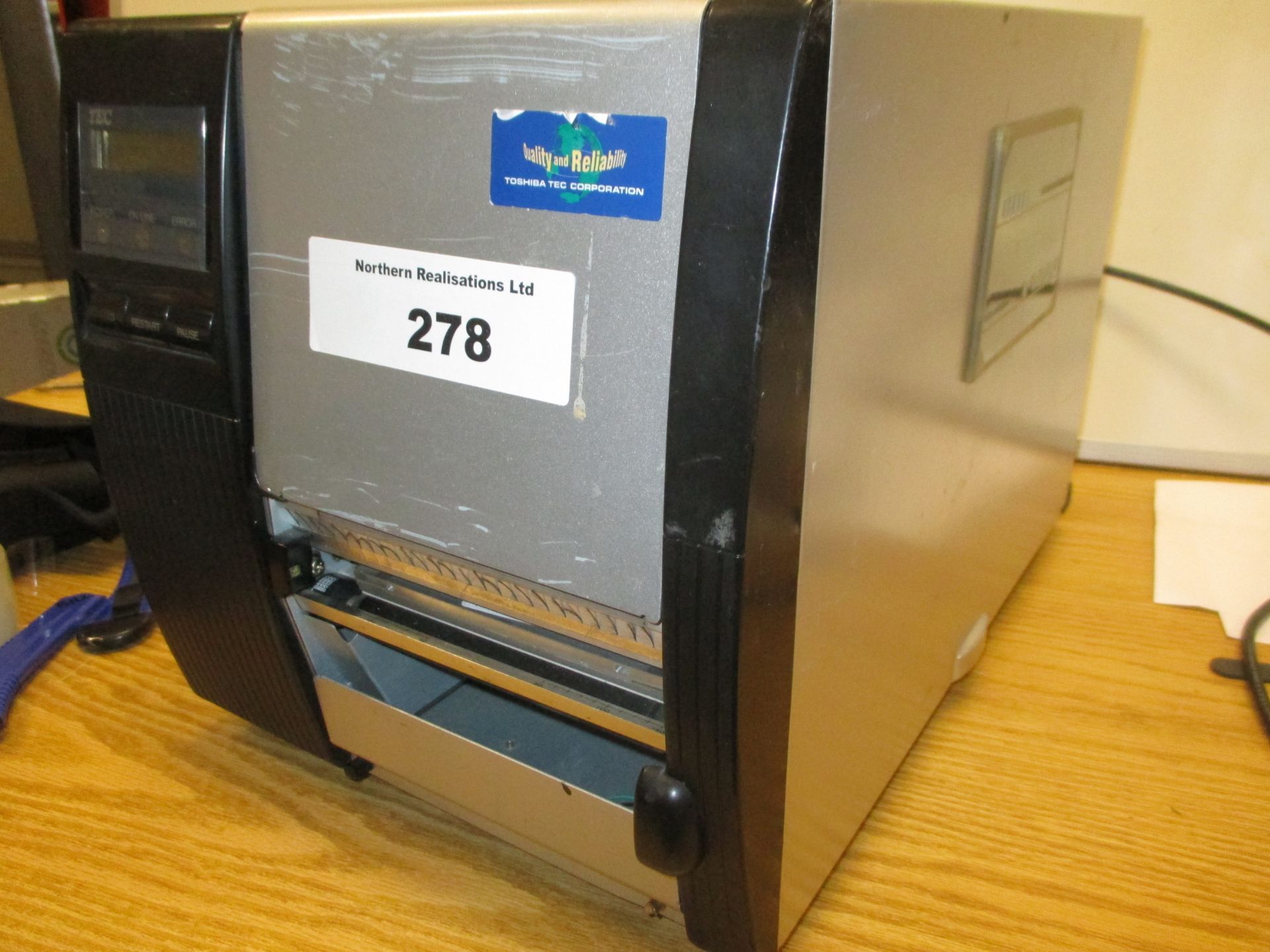 TOSHIBA TEC BARCODE PRINTER B-572-QC