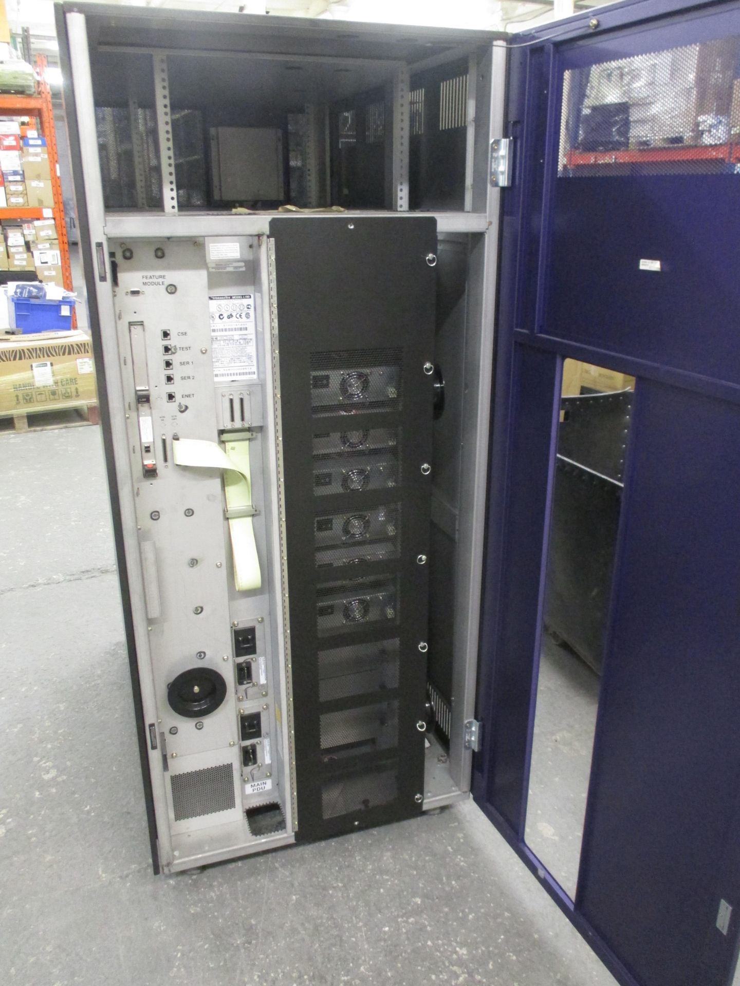 STORAGE TEK L180 TAPE LIBRARY CONTAINING 6 X 1BM LTO2-OO1 FIBER TAPE DRIVES. WITH KEY - Image 8 of 8