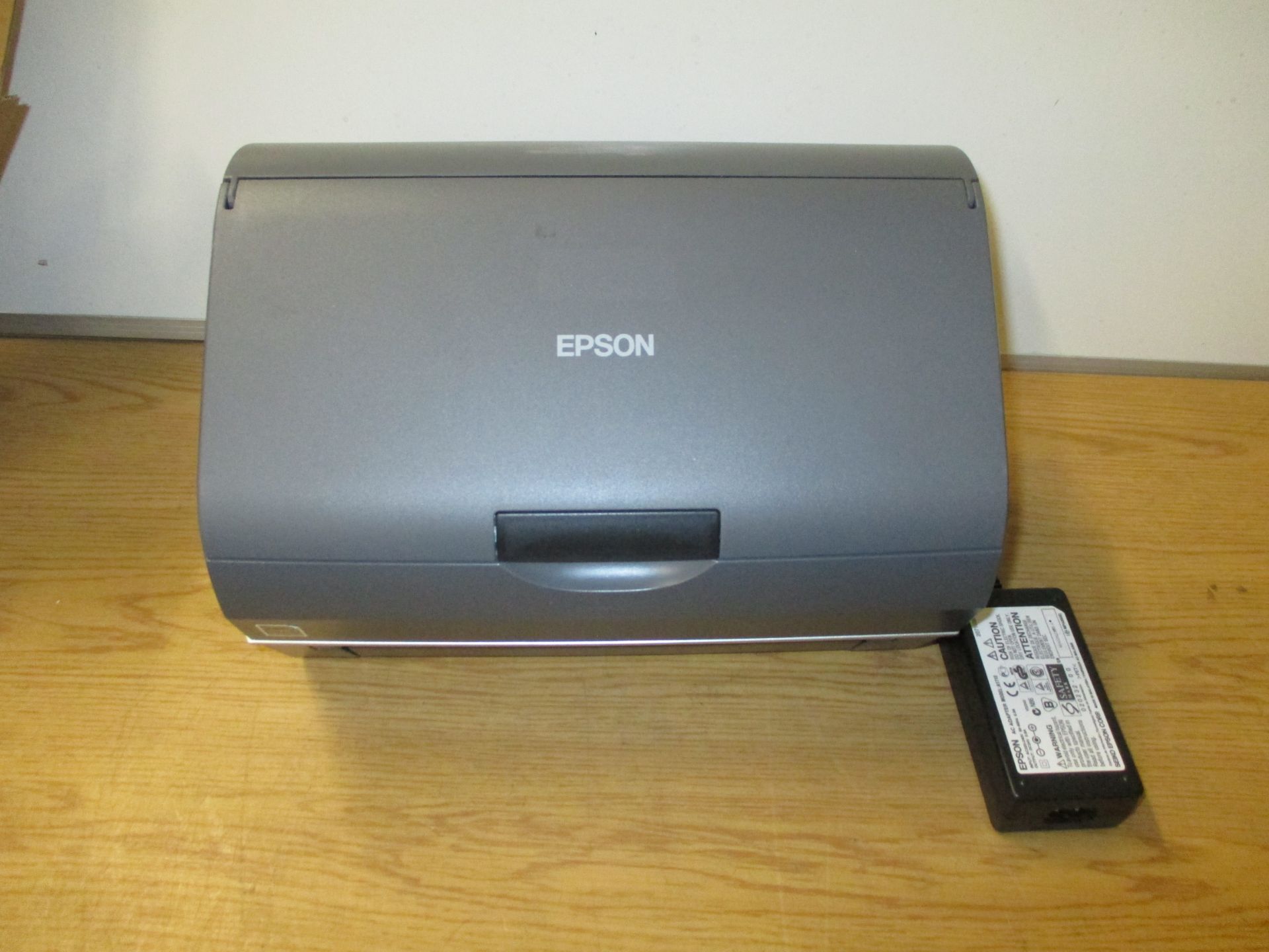 EPSON GT-S50 DOCUMENT SCANNER - Bild 2 aus 3