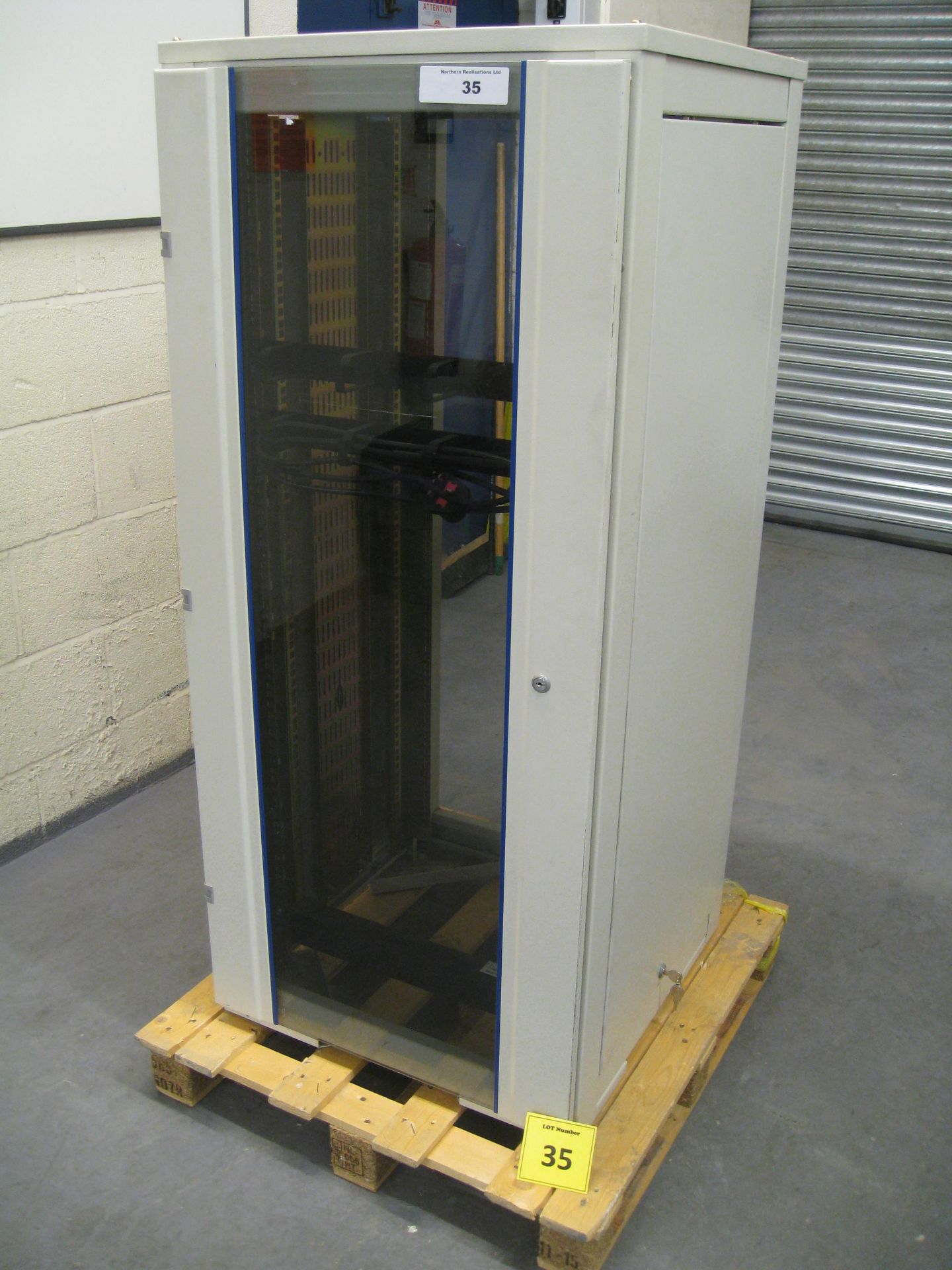 COMMS CABINET. 138CM TALL, 60CM WIDE & 63CM DEEP. WITH PDU