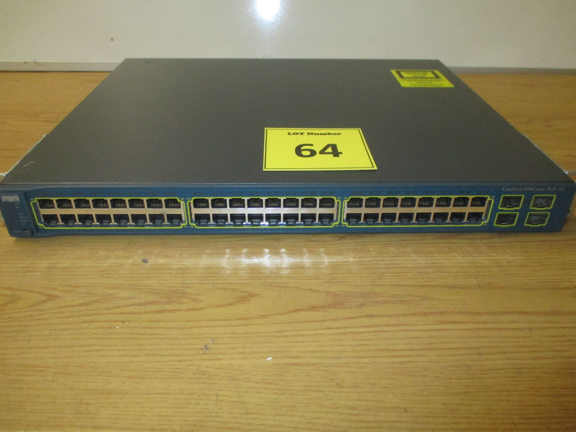 CISCO CATALYST 3560 SERIES PoE-48. 48 PORT NETWORK SWITCH. MODEL WS-C3560-48PS-S