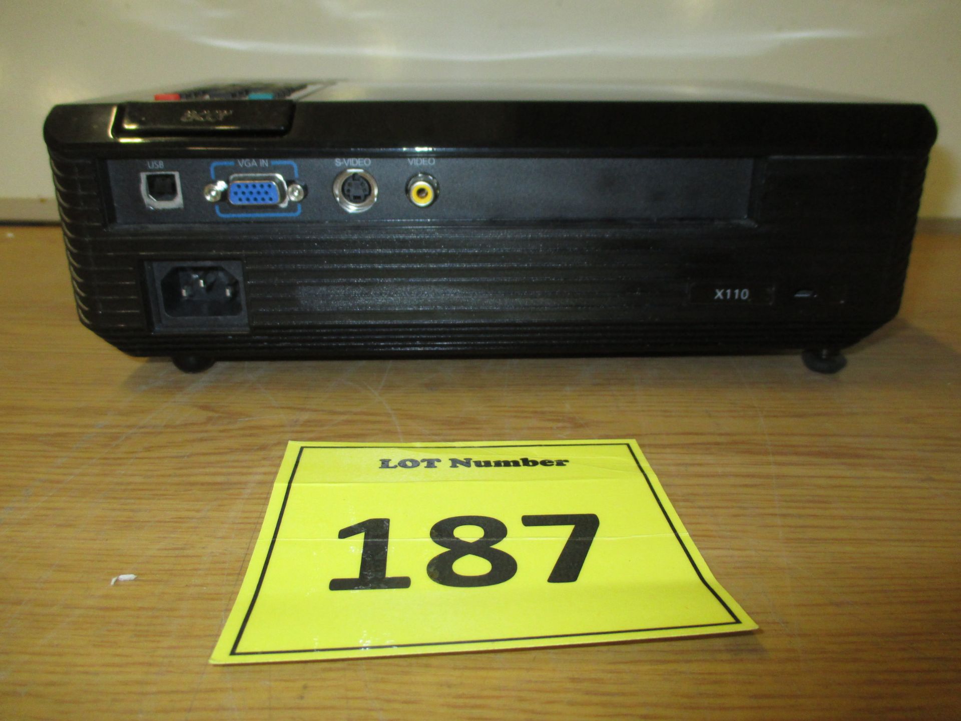 ACER X110 DLP PROJECTOR. MODEL DSV0817. IN CARRY CASE WITH REMOTE CONTROL - Image 3 of 4