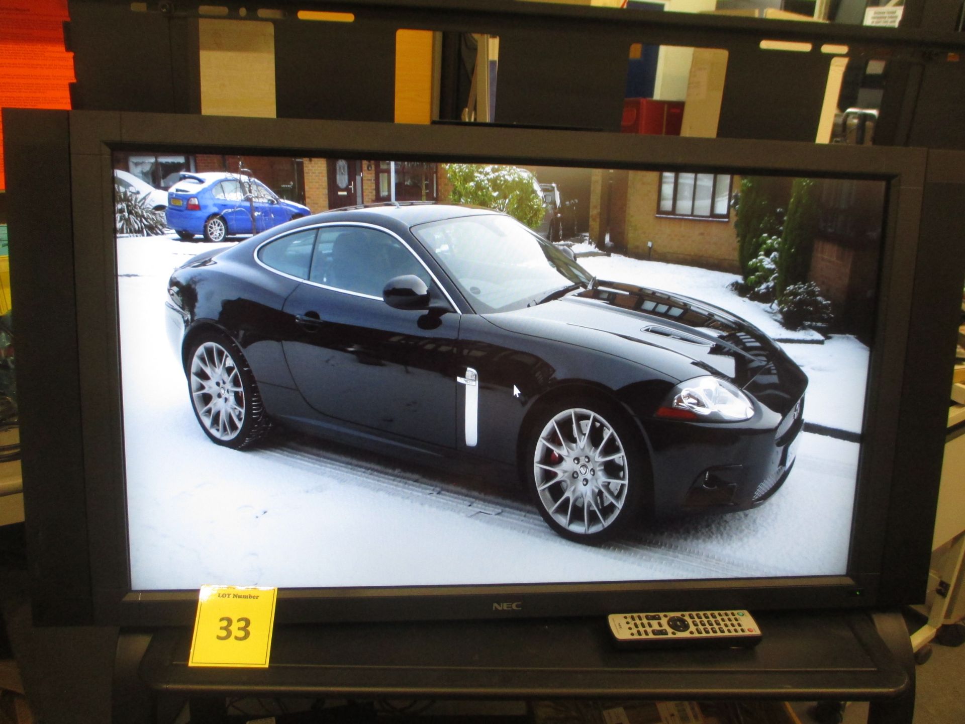NEC 42"" MULTISYNC V422 LCD MONITOR. L42OUA WITH SPEAKERS ATTACHED (MODEL NEC SP-4046PV) & REMOTE