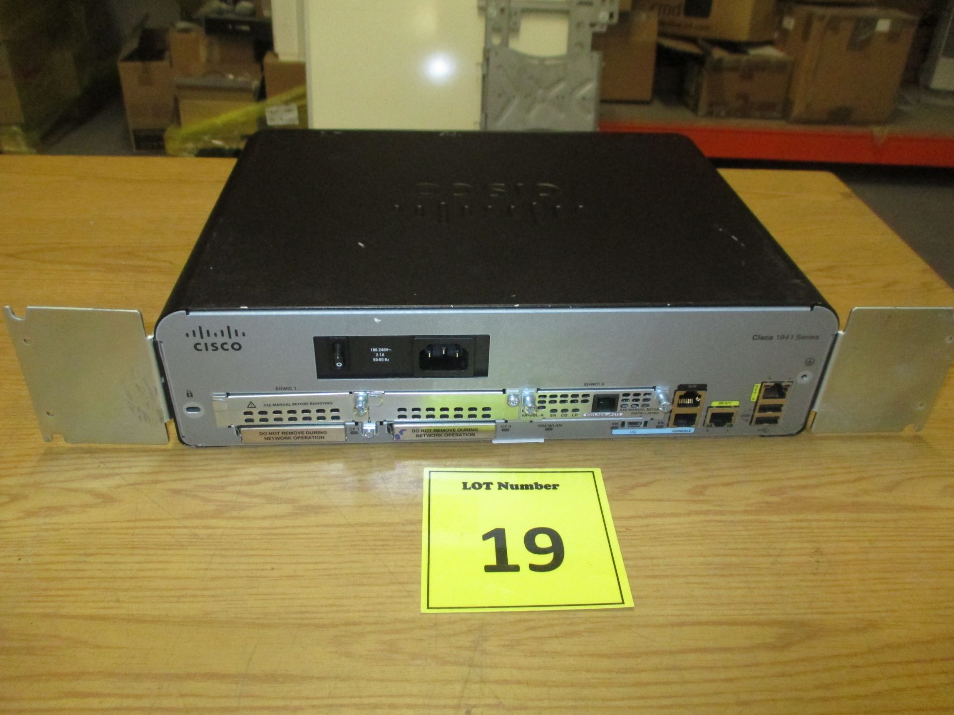 CISCO 1941 SERIES INTEGRATED SERVICES ROUTER. MODEL CISCO1941/K9 V05. - Image 2 of 2