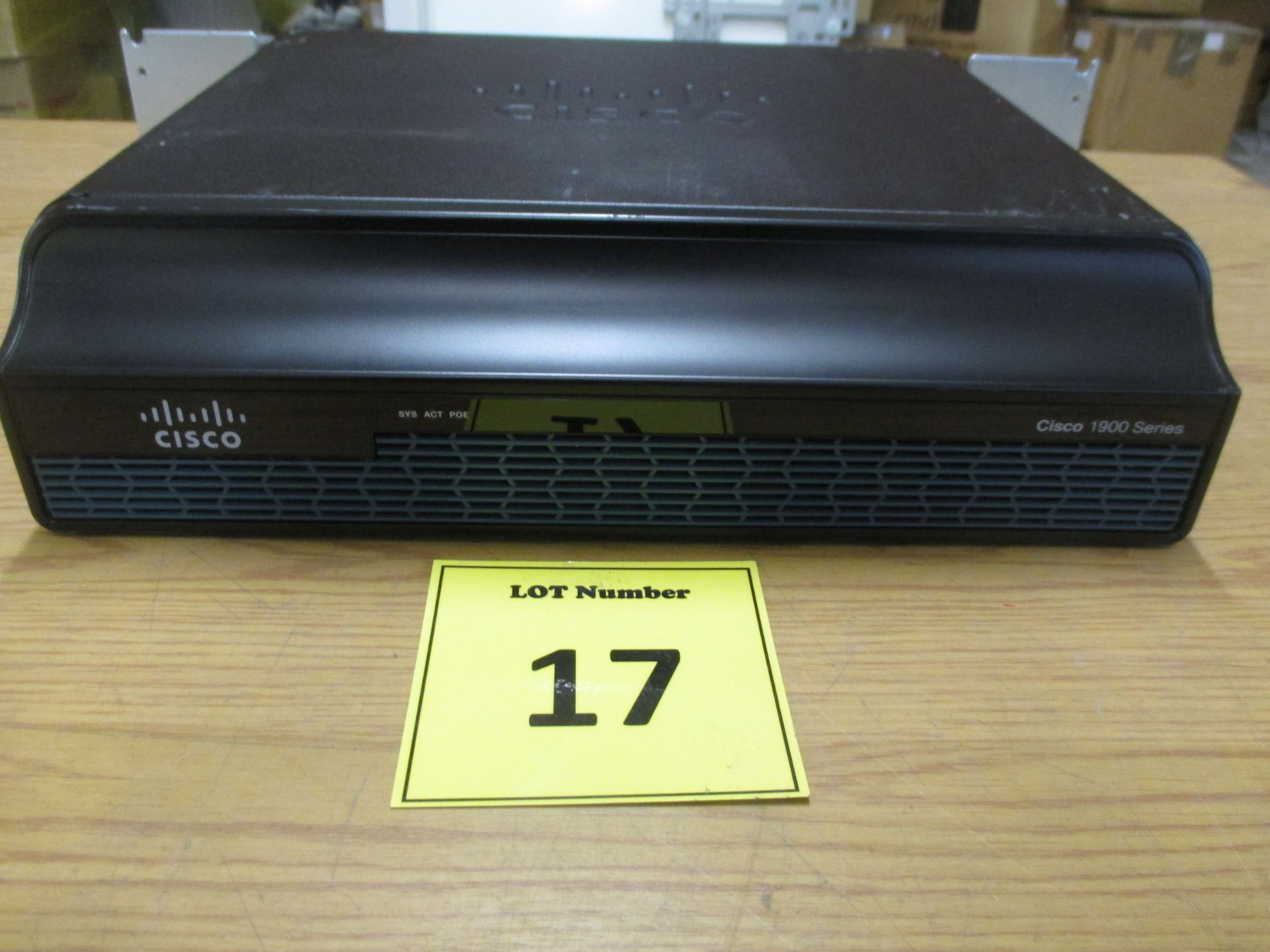 CISCO 1941 SERIES INTEGRATED SERVICES ROUTER. MODEL CISCO1941/K9 V05.