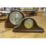 CLOCKS - A collection of 2 antique mantle clocks f