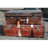 COLLECTABLES - A collection of 2 vintage suitcases