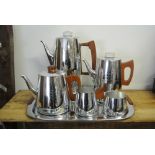 COLLECTABLES - A vintage/ retro 'Sona' tea service