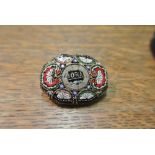 JEWELLERY - An antique/ vintage micro mosaic brooc