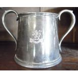 COLLECTABLES - A vintage/ antique 2 handled silver