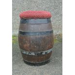 COLLECTABLES - A vintage/ retro pub/ bar stool, in