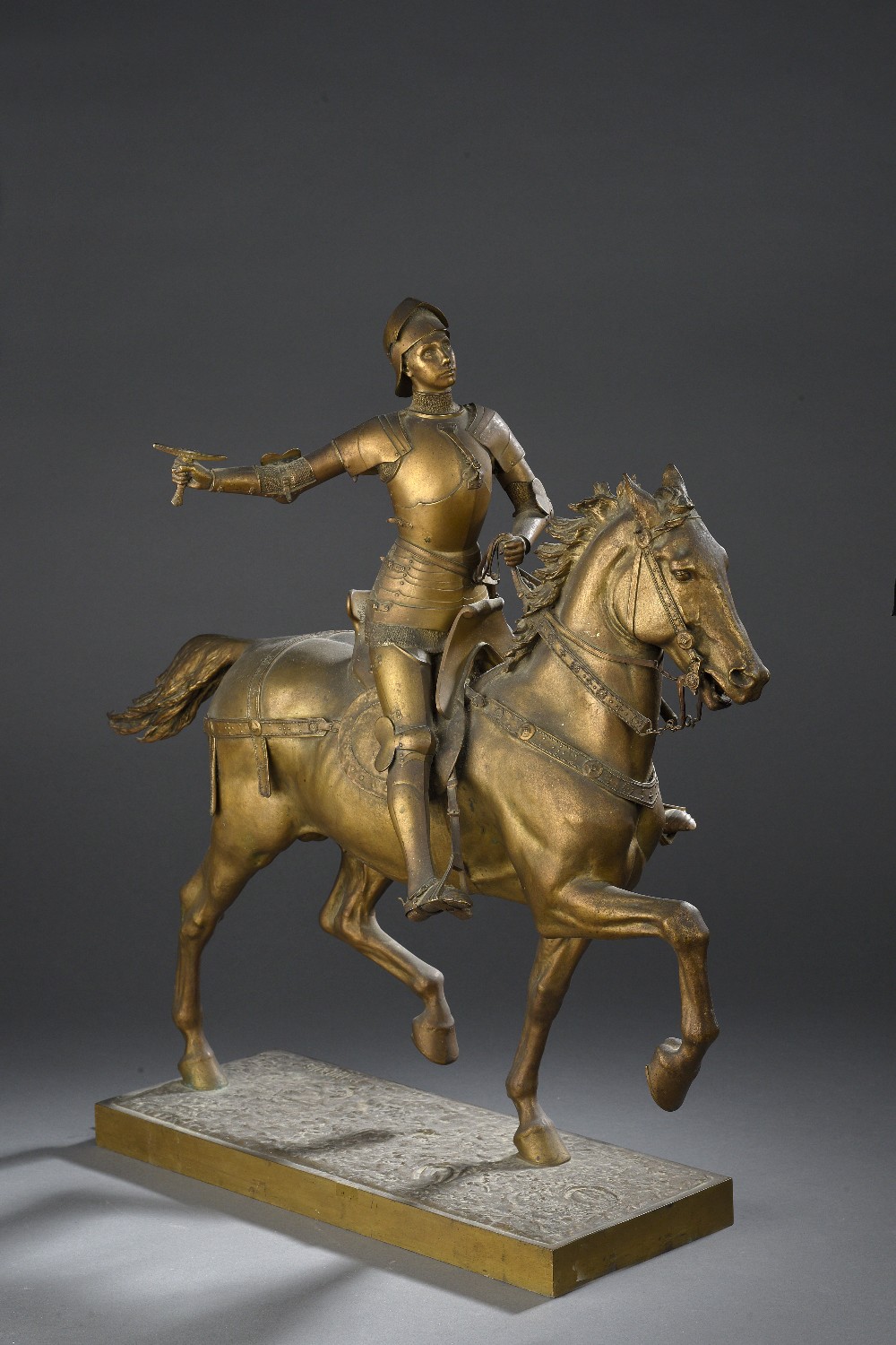 Cheval en laiton sur socle thème équestre années 70