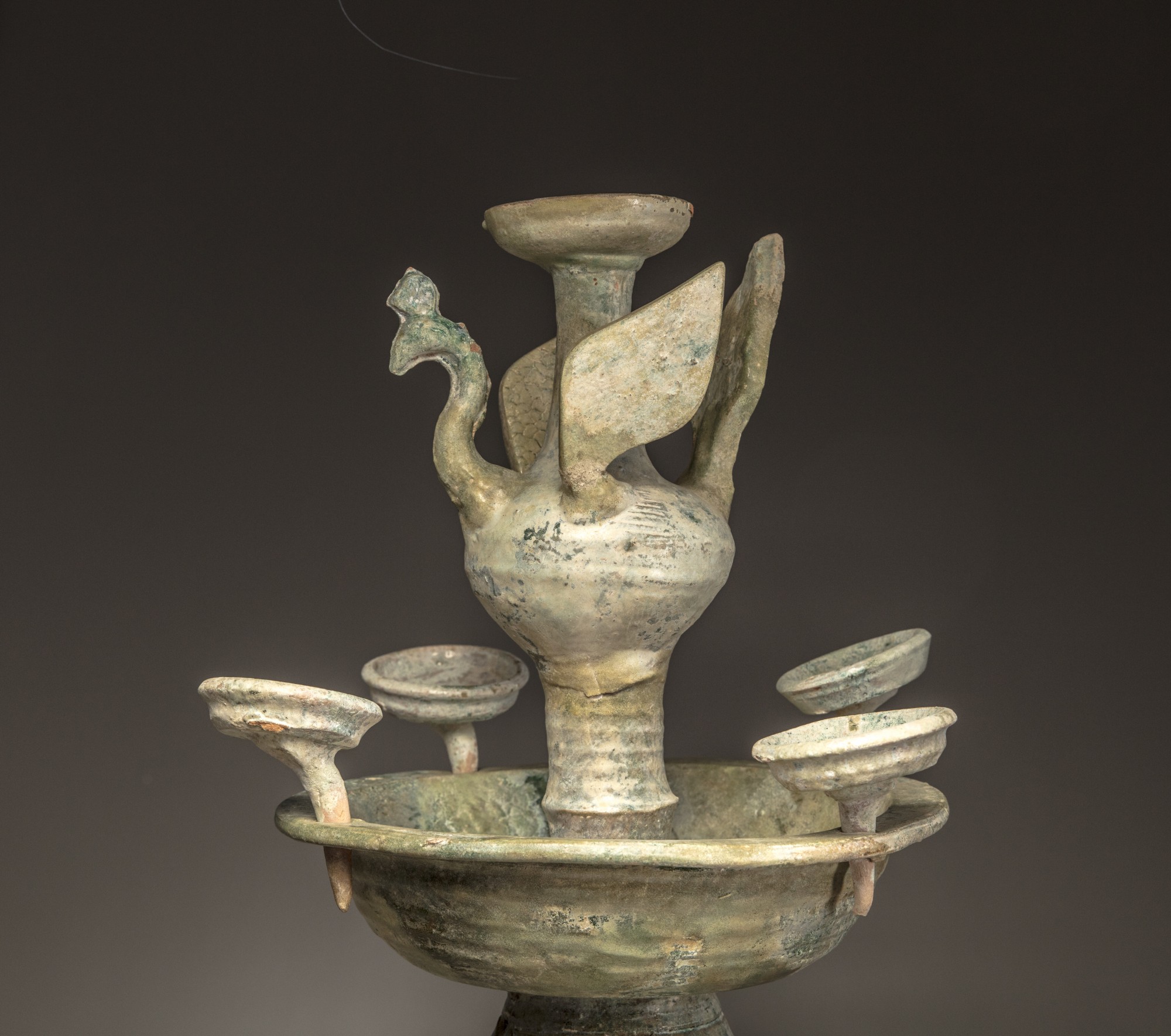 A green-glazed pottery two-tiered oil lamp - Image 3 of 4