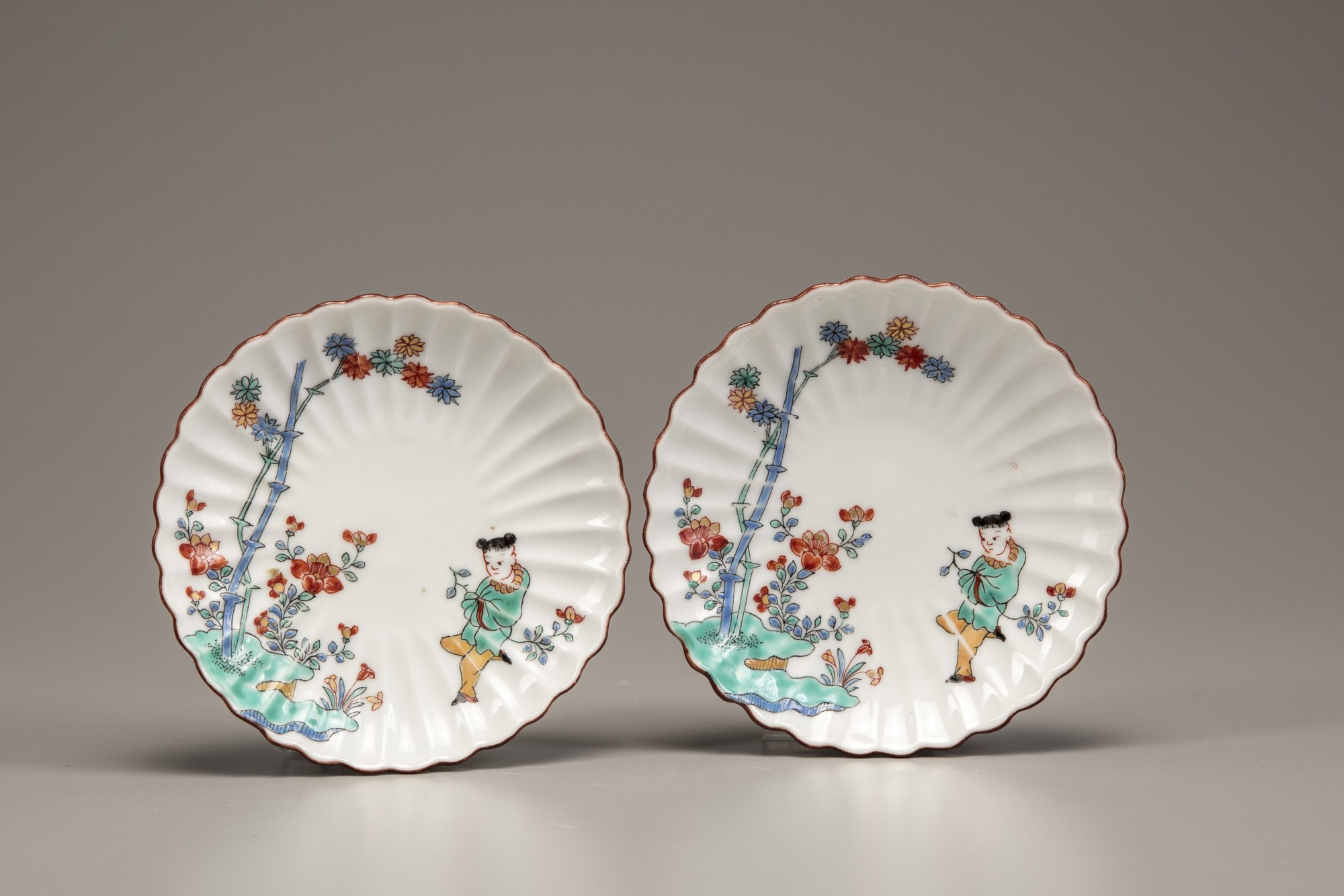 Two pairs of cups and saucers - Image 4 of 5