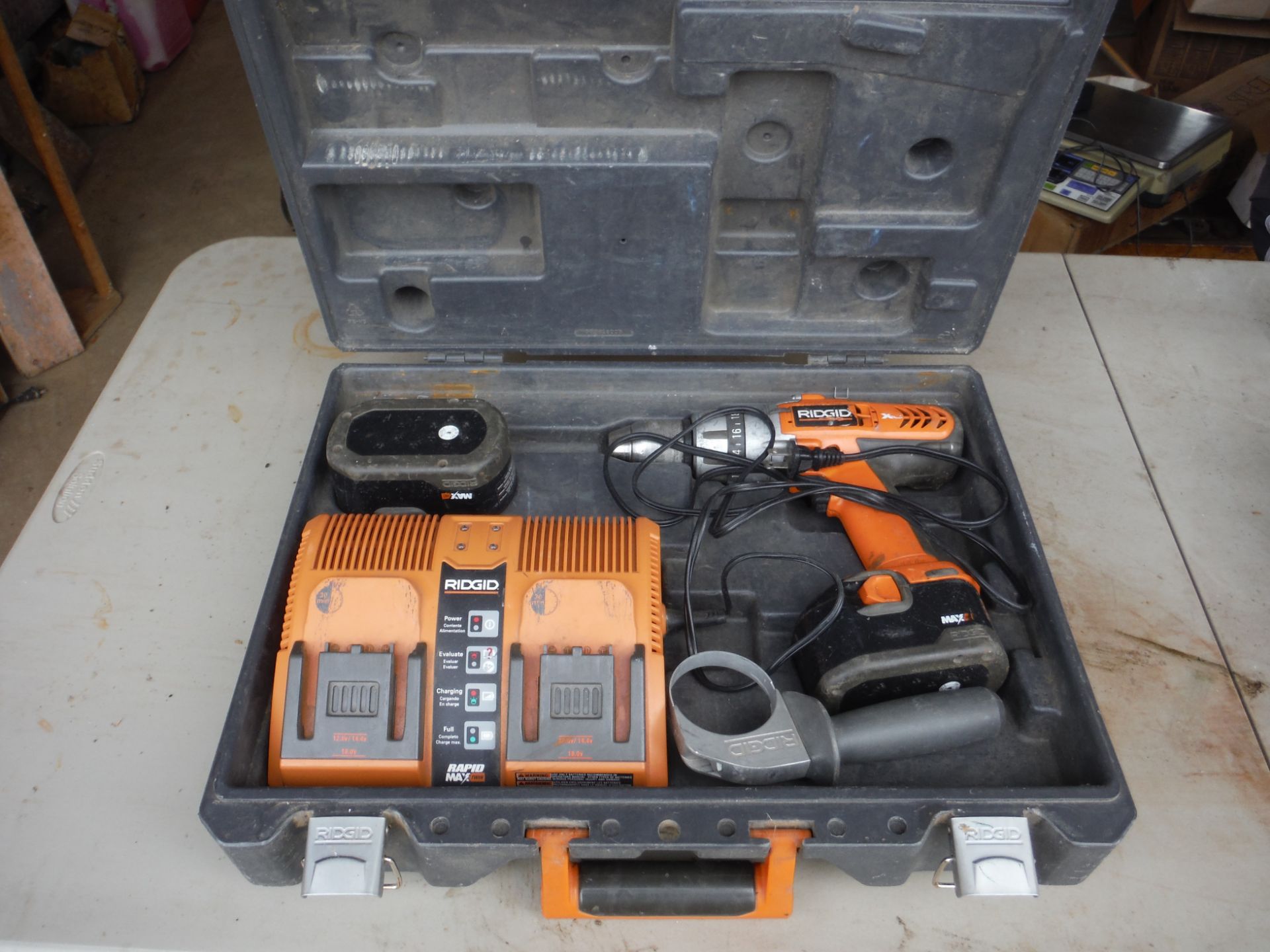 Ridgid 18 volt battery operated drill w/ 2 batteries and dual charger