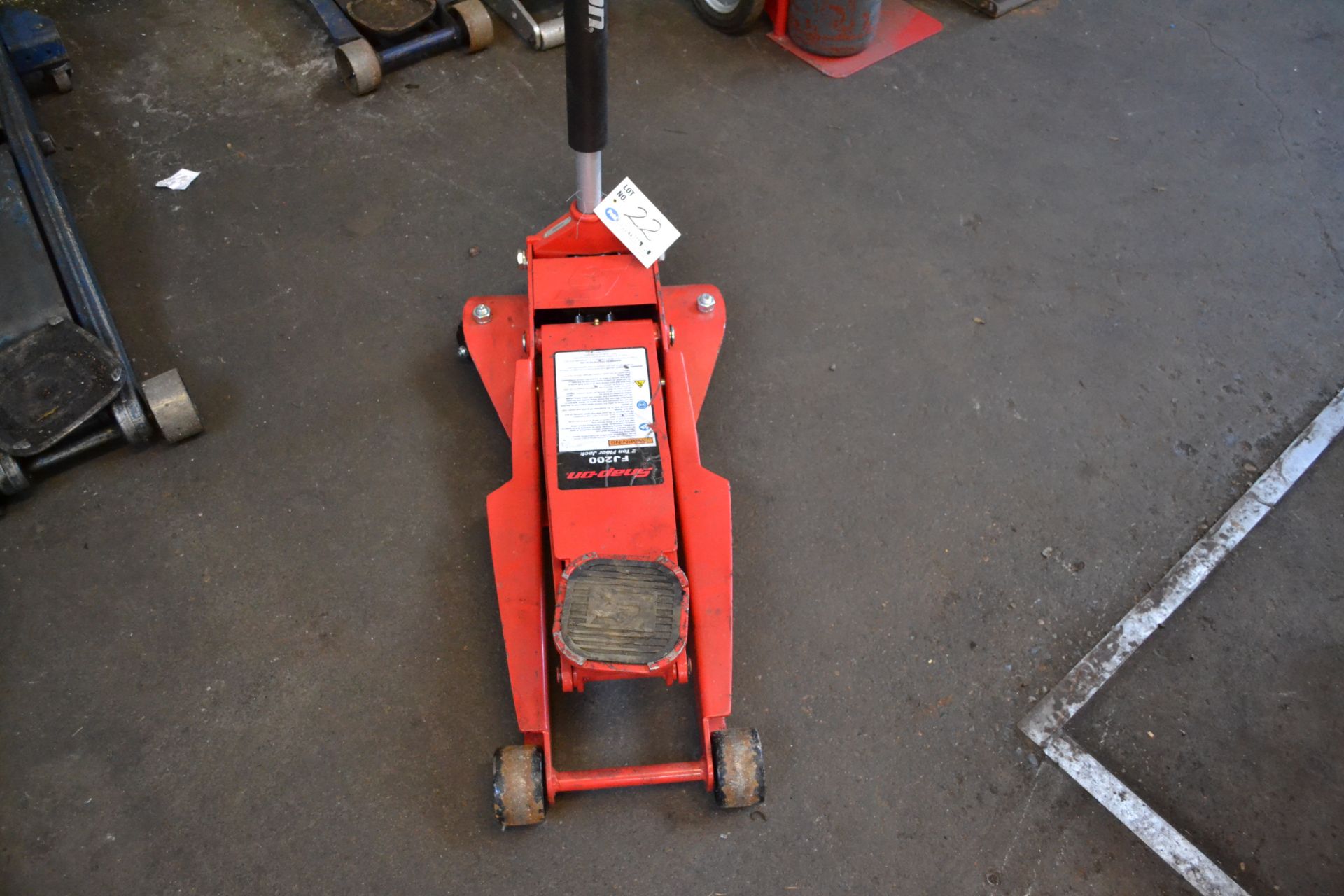 Snap-On Model FJ200 2 ton Floor Jack