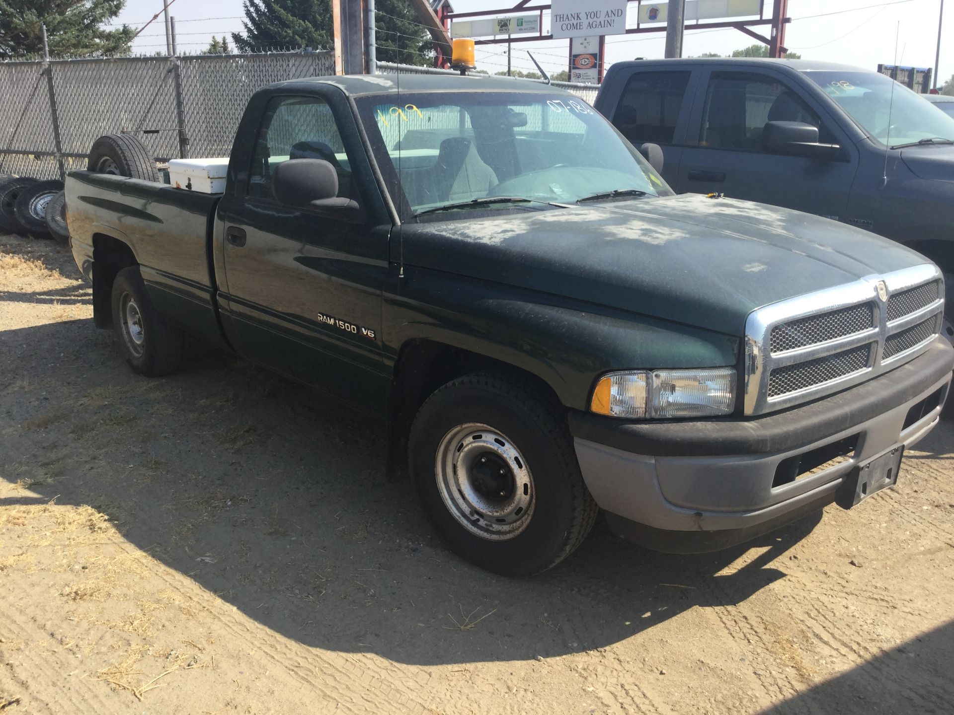 Year: 2000 Make: Dodge Model: 1/2T Type: Pickup Vin#: 561821 Mileage/Hours: 176001 3.9L, 2WD, RC, - Image 3 of 4