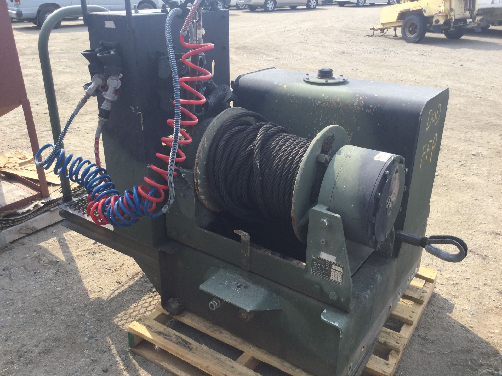 Year: n/a Make: n/a Model: 45,000 lbs Type: Hydrauic Winch Vin#: n/a Mileage/Hours: n/a 45,000 lb - Image 2 of 4