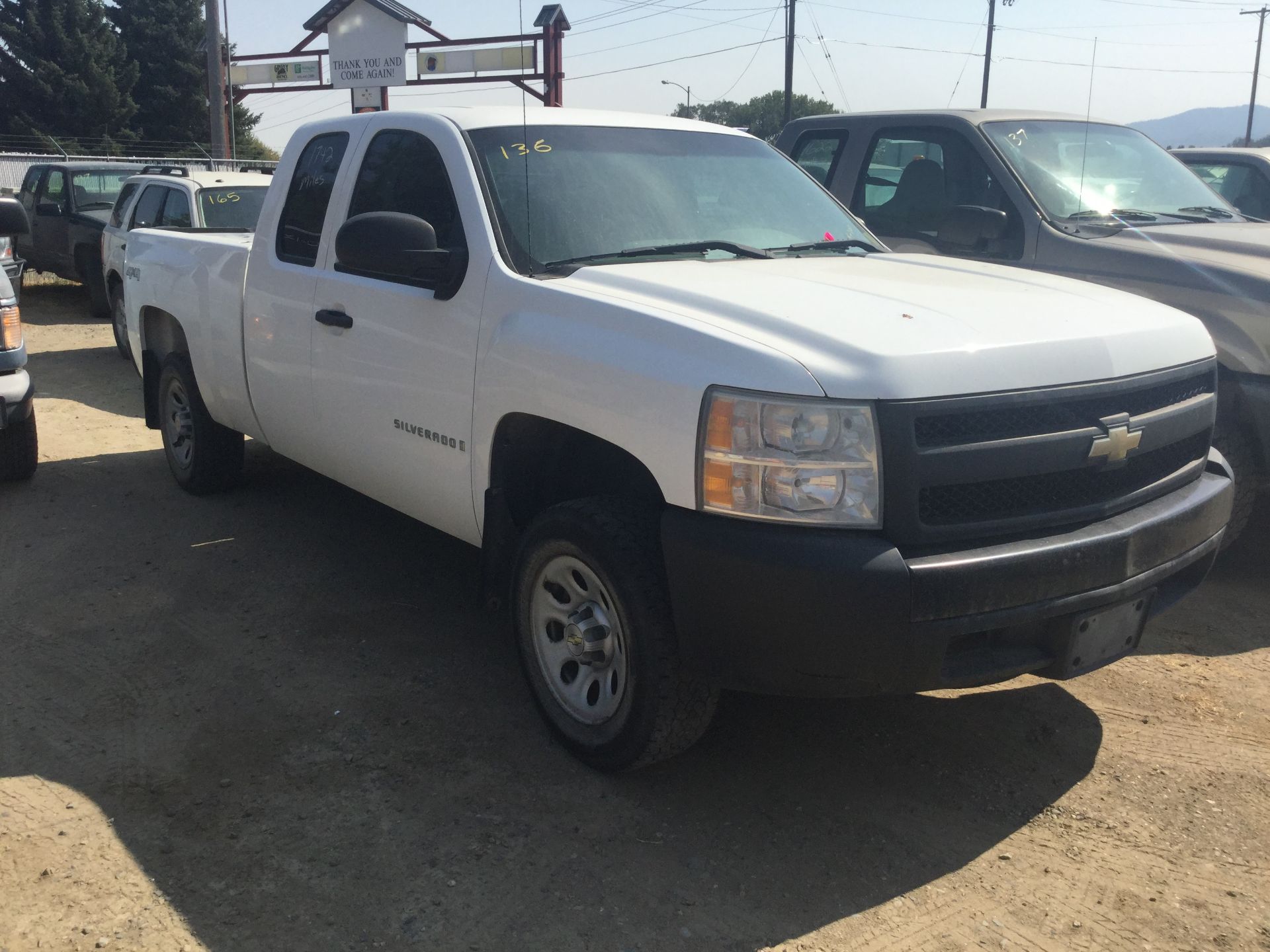 Year: 2007 Make: Chevy Model: 1/2T Type: Pickup Vin#: 532595 Mileage/Hours: 191000 4.8L, 4x4, XC, - Image 3 of 4