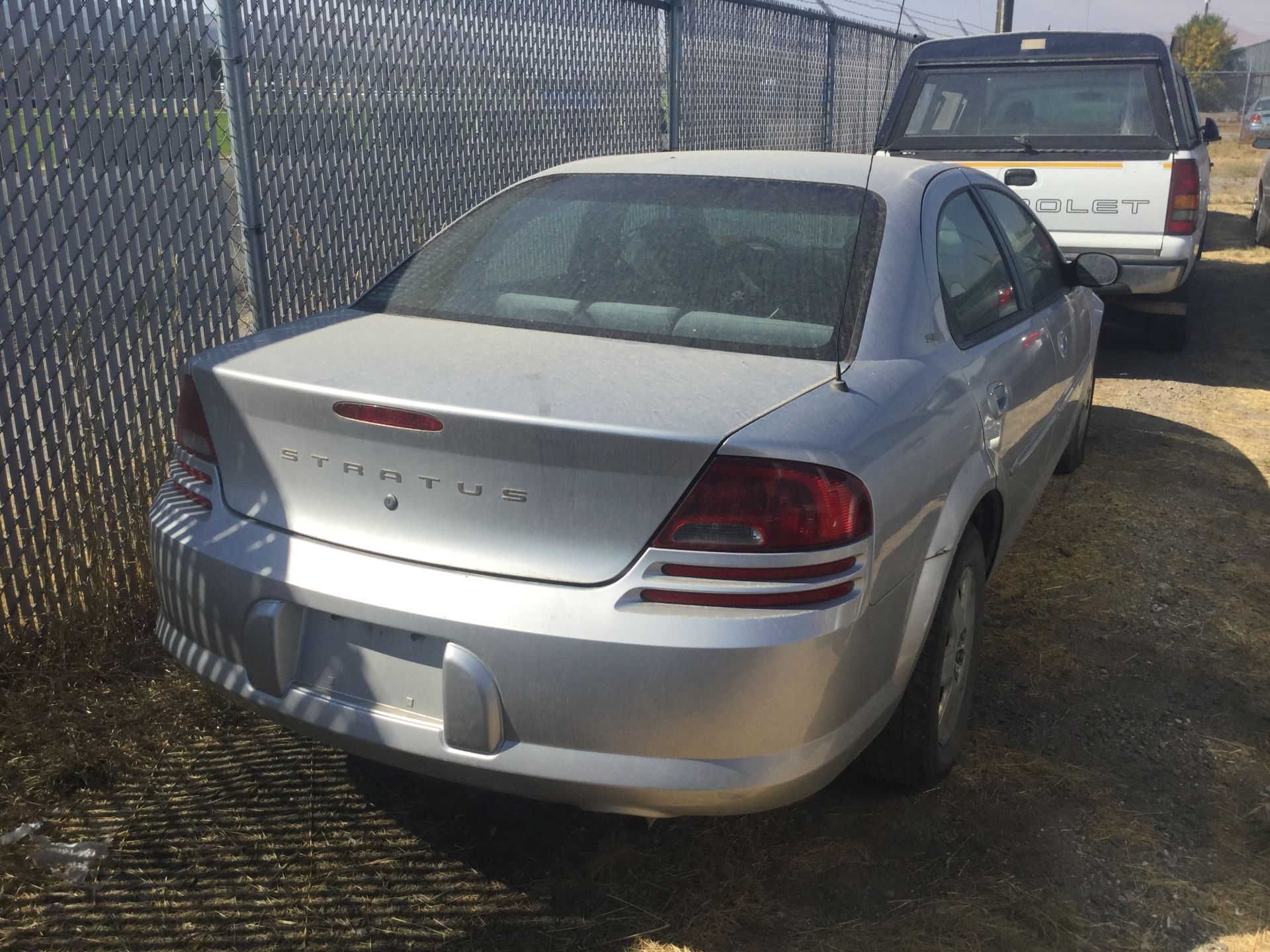 Year: 2001 Make: Dodge Model: Stratus Type: Sedan Vin#: 726715 Mileage/Hours: 105934 2.4L, auto, CC, - Image 4 of 4