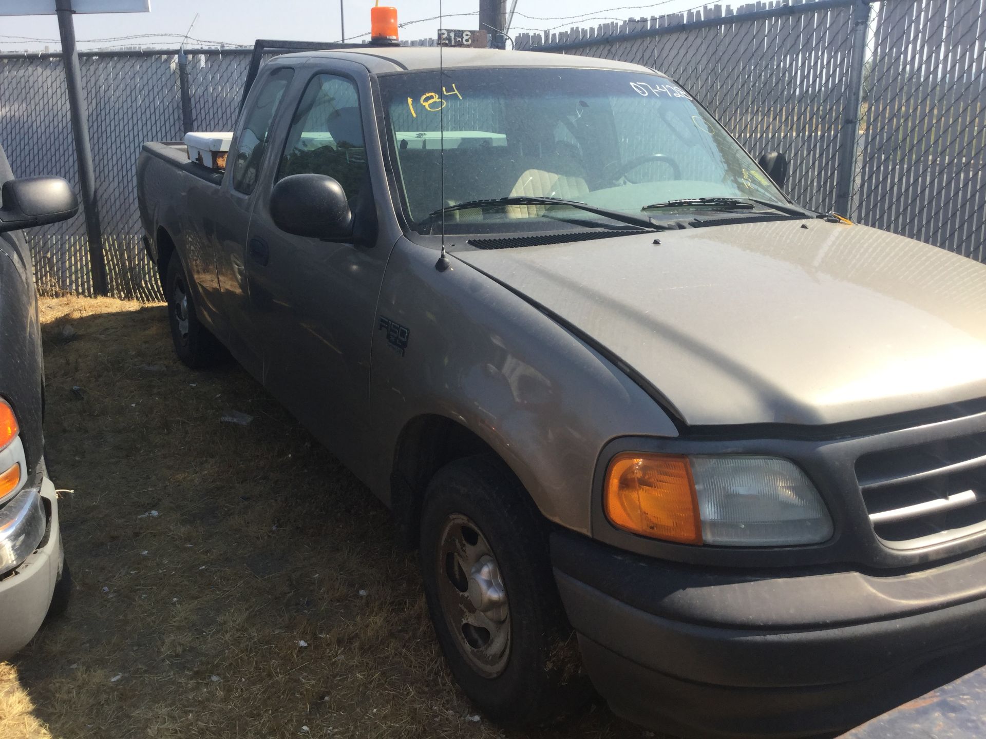 Year: 2004 Make: Ford Model: 1/2T Type: Pickup Vin#: A42398 Mileage/Hours: 239486 4.36L, 2WD, XC, - Image 3 of 4
