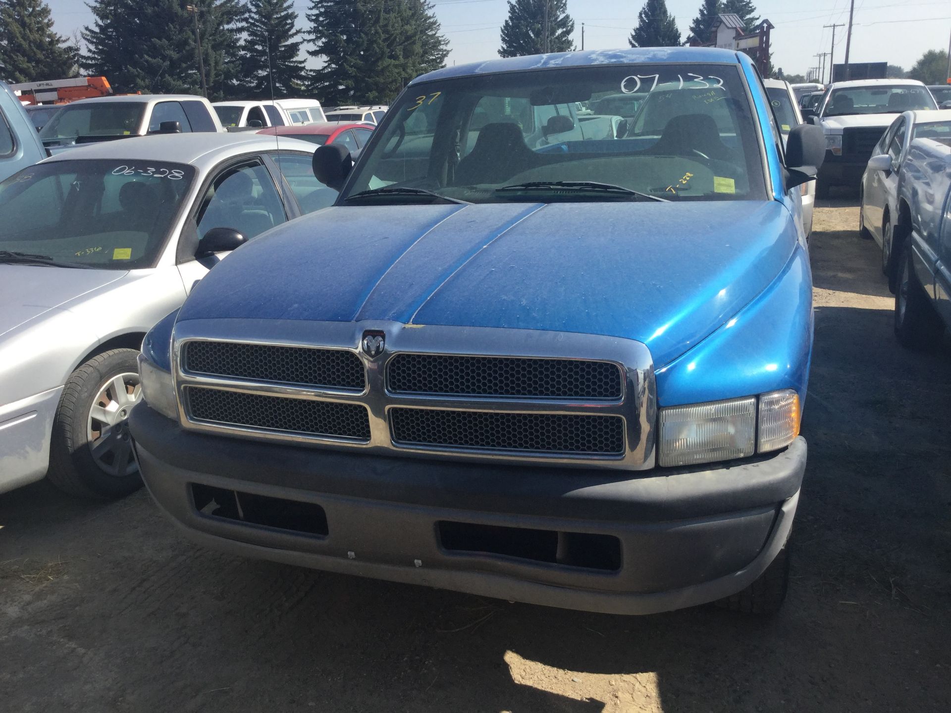 Year: 1999 Make: Dodge Model: 1/2T Type: Pickup Vin#: 233325 Mileage/Hours: 132328 3.9L, 2WD, - Image 2 of 4