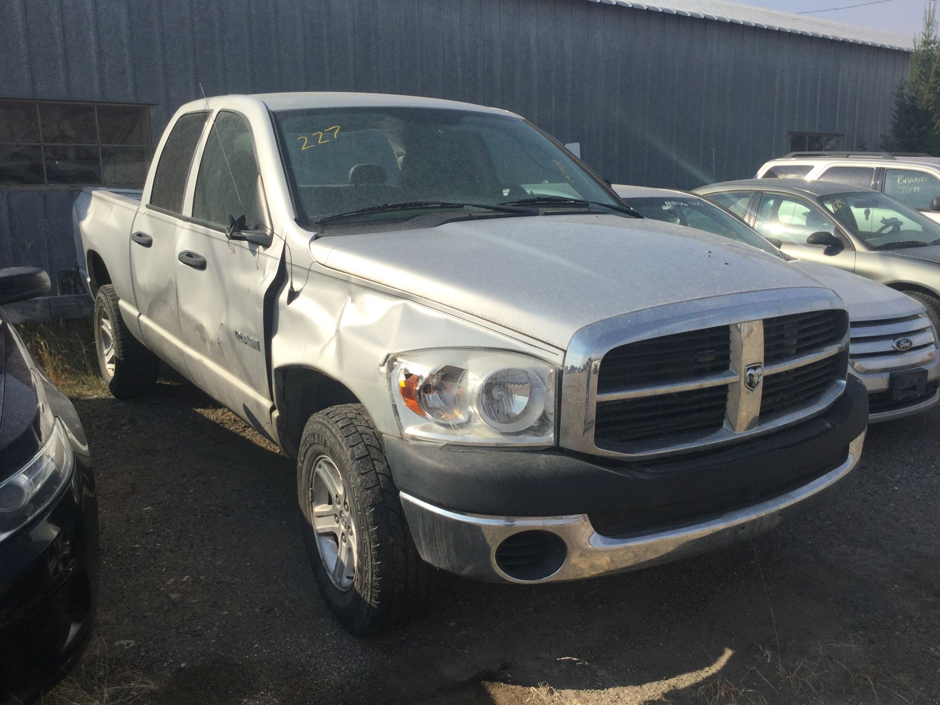 Year: 2008 Make: Dodge Model: 1/2 T Type: Pickup-Crew Cab Vin#: 614515 Mileage/Hours: 147777 4.7L, - Image 3 of 6