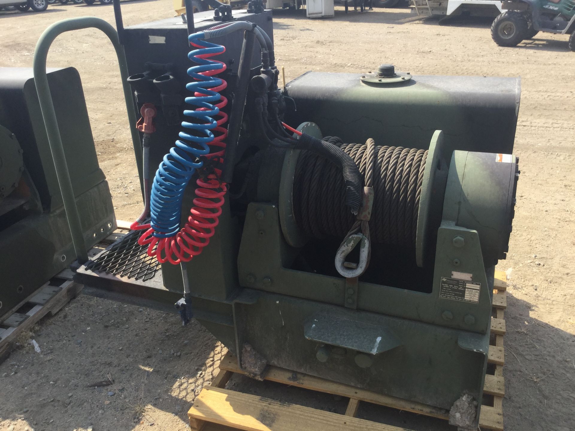 Year: n/a Make: n/a Model: 45,000 lbs Type: Hydrauic Winch Vin#: n/a Mileage/Hours: n/a 45,000 lb - Image 2 of 4