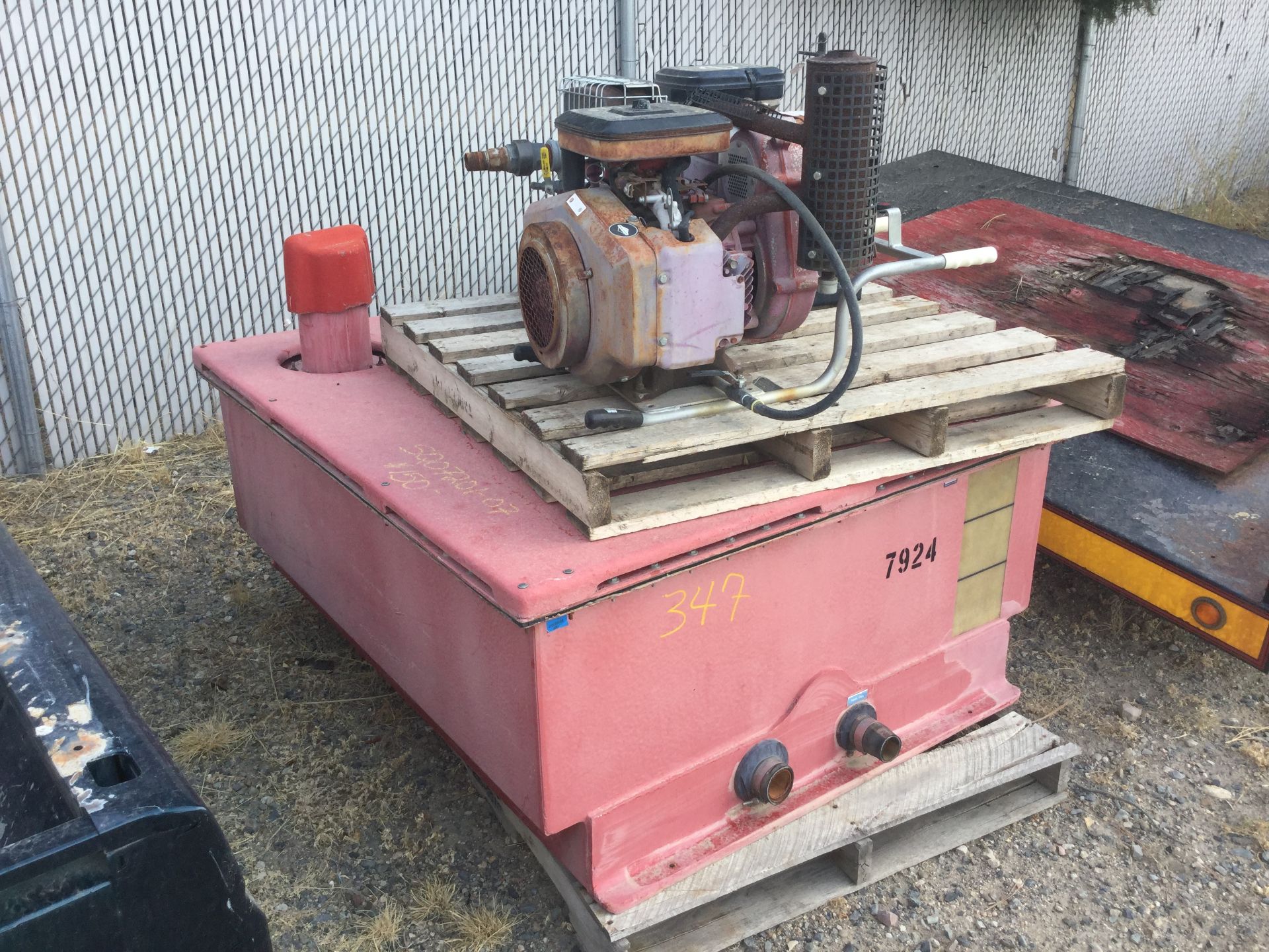 Year: n/a Make: n/a Model: n/a Type: Water Tank, Pump Motors Vin#: n/a Mileage/Hours: n/a Red