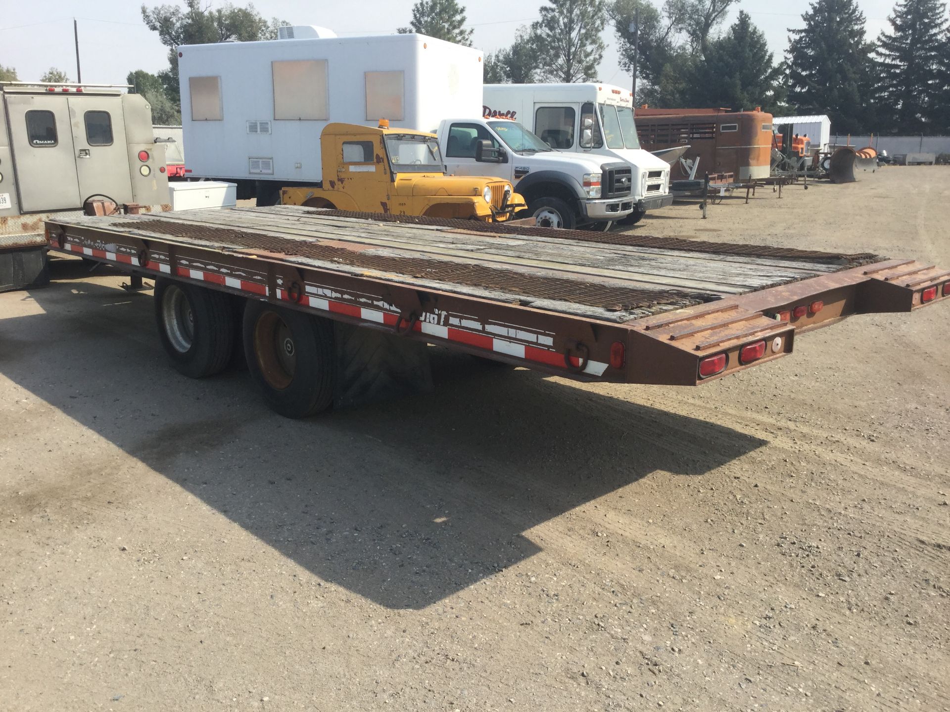 Year: 1984 Make: Traileze Model: TD16T20 Tilt Top Type: Trailer Vin#: 7650 Mileage/Hours: n/a 20' - Image 5 of 5